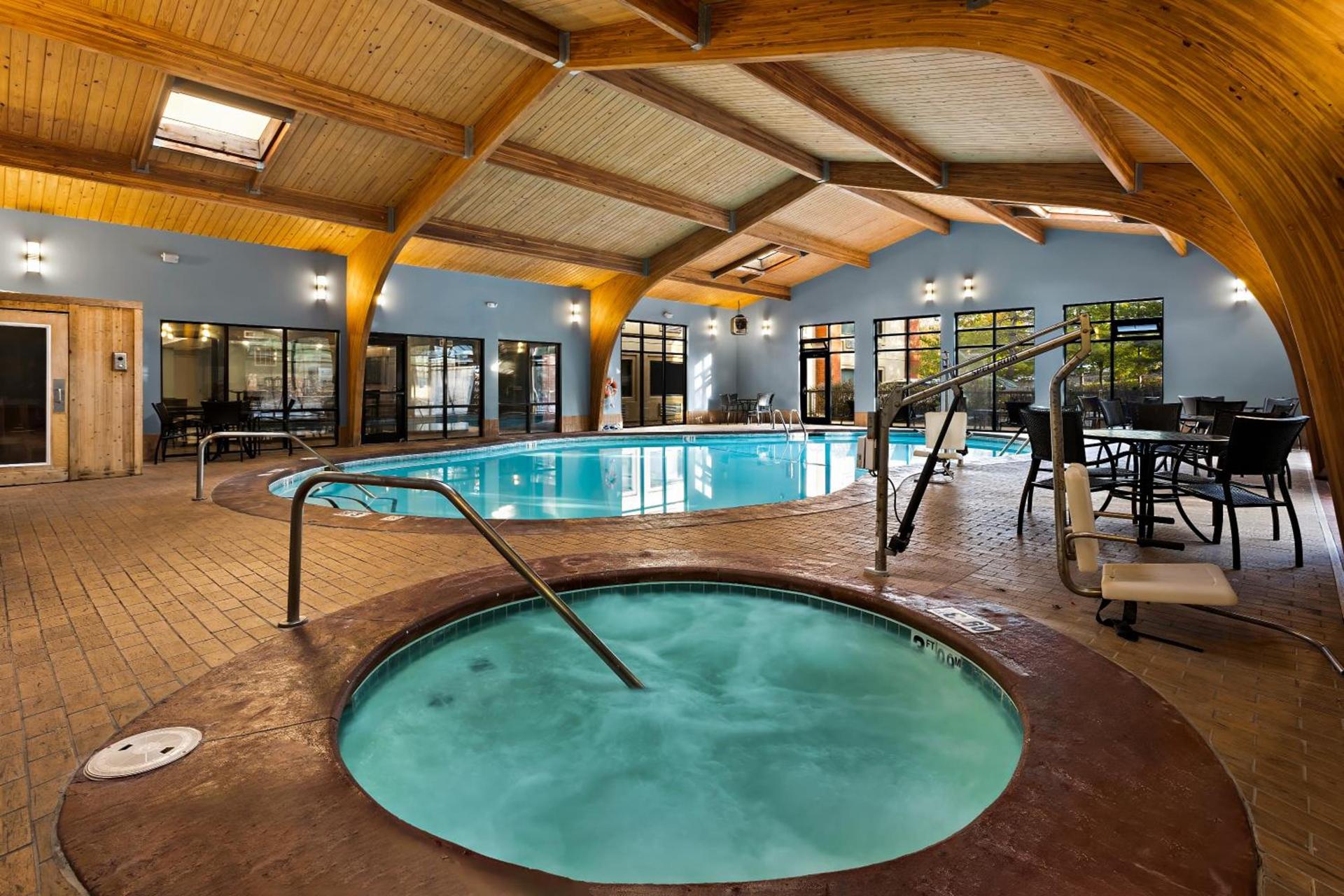 Holiday Inn Express Branson- Green Mountain Drive by IHG photo 19