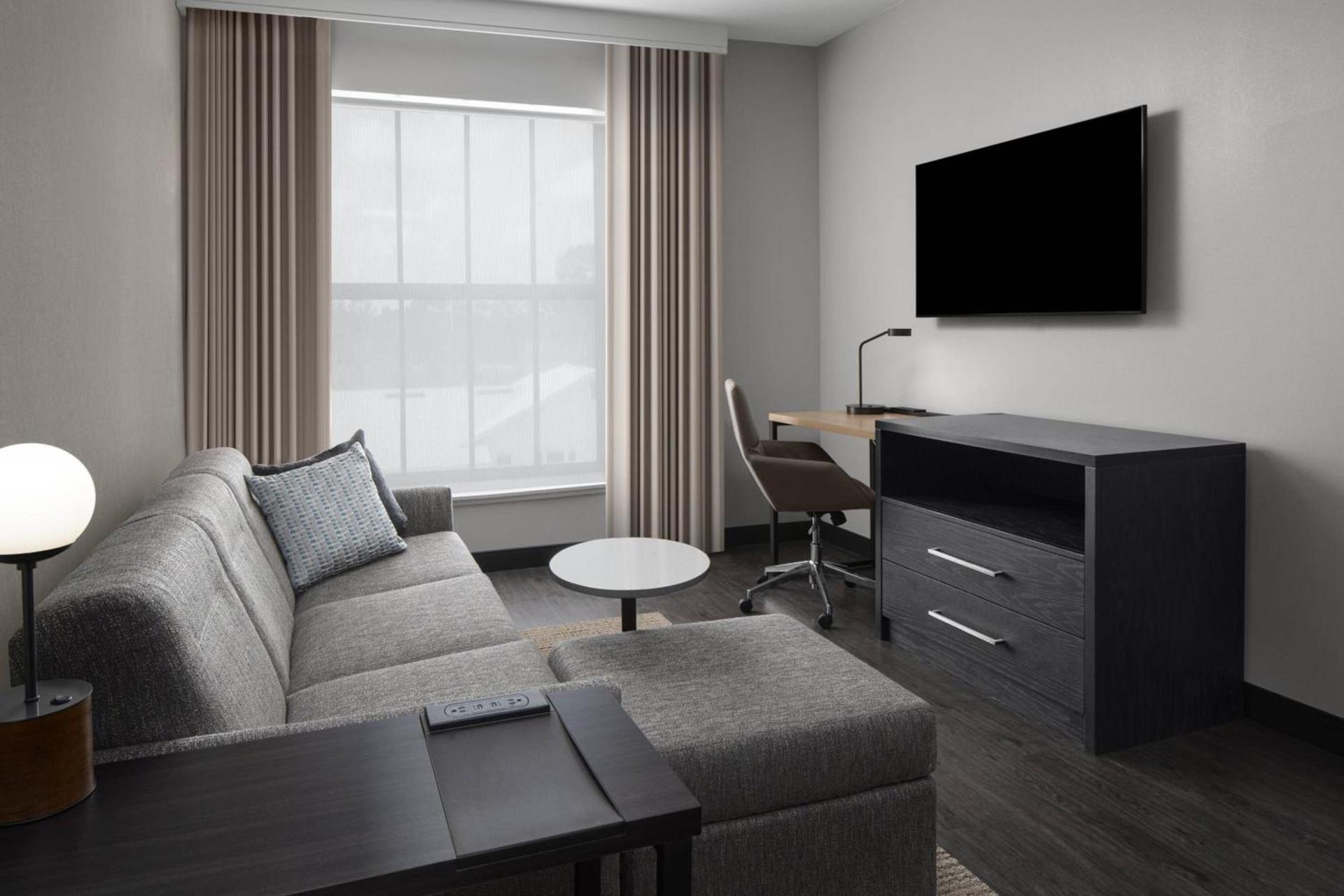 Residence Inn By Marriott Jacksonville-Mayo Clinic Area photo 17