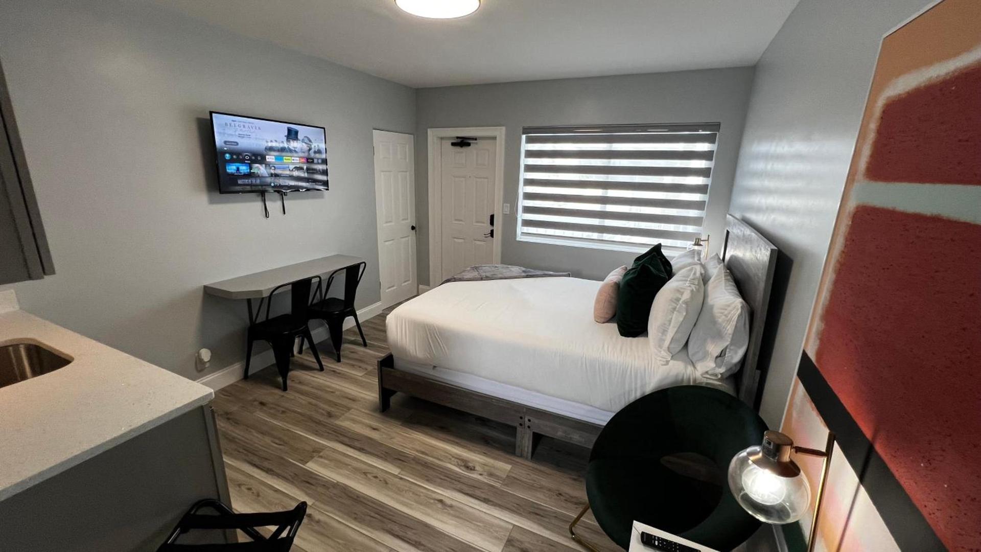 Oceano Suites Daytona Beach photo 22
