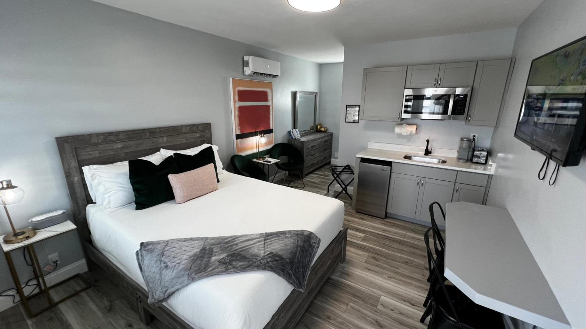 Oceano Suites Daytona Beach photo 3