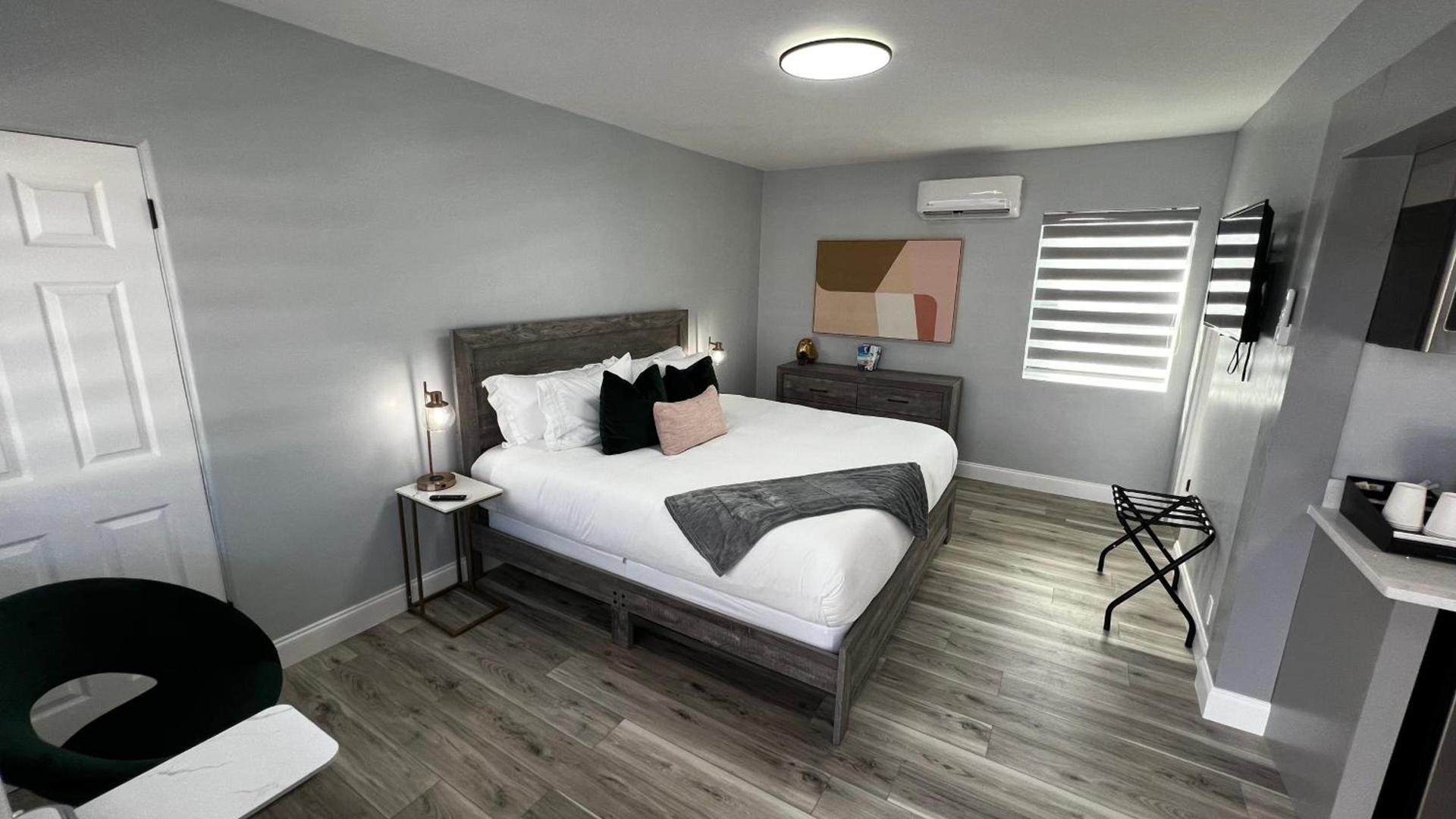 Oceano Suites Daytona Beach photo 6