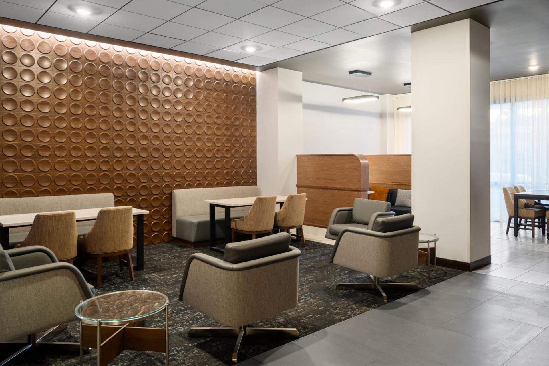 Courtyard by Marriott Seattle SeaTac Airport photo 19