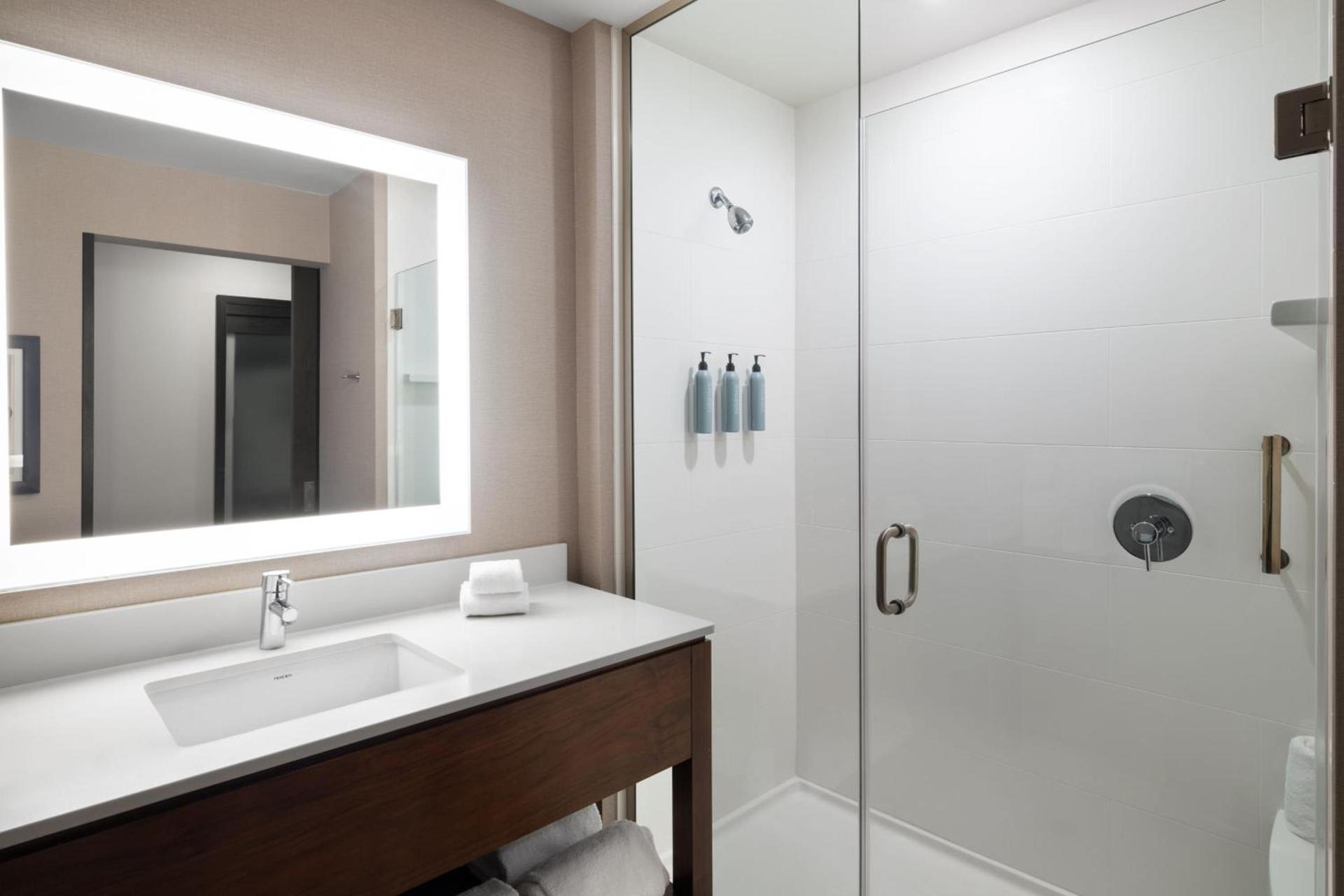 Courtyard by Marriott Seattle SeaTac Airport photo 34