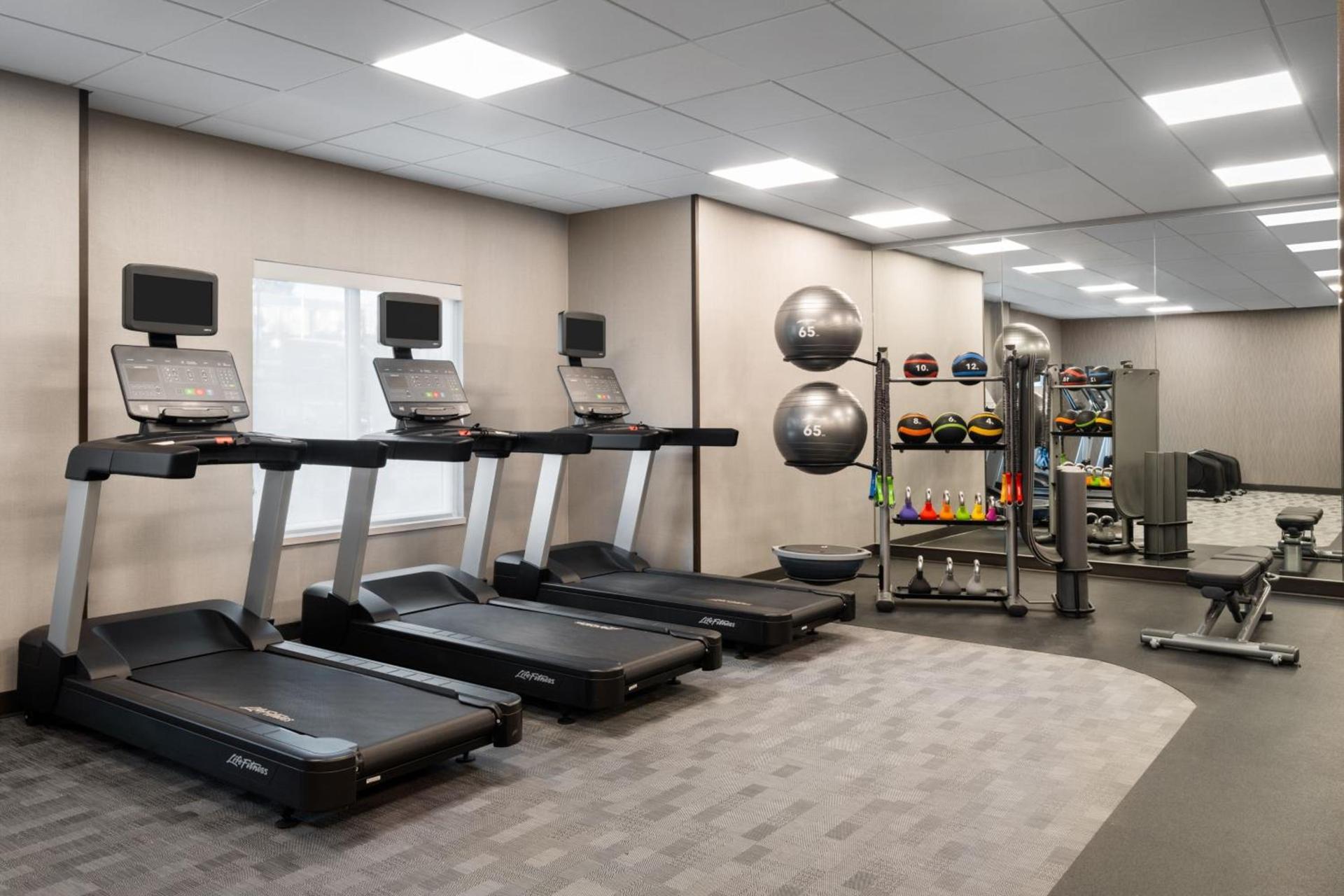 Courtyard by Marriott Seattle SeaTac Airport photo 46