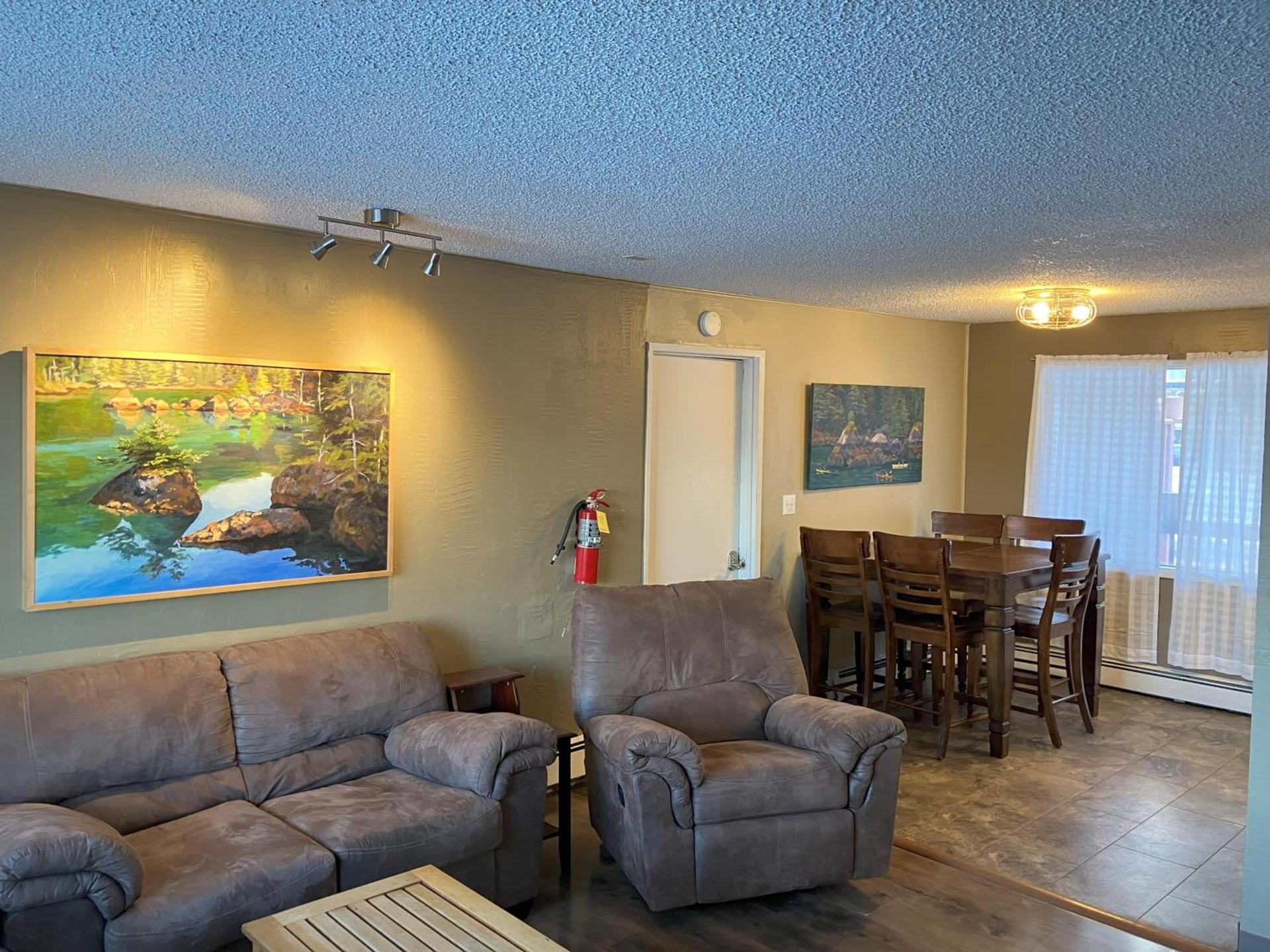 Halibut House photo 12