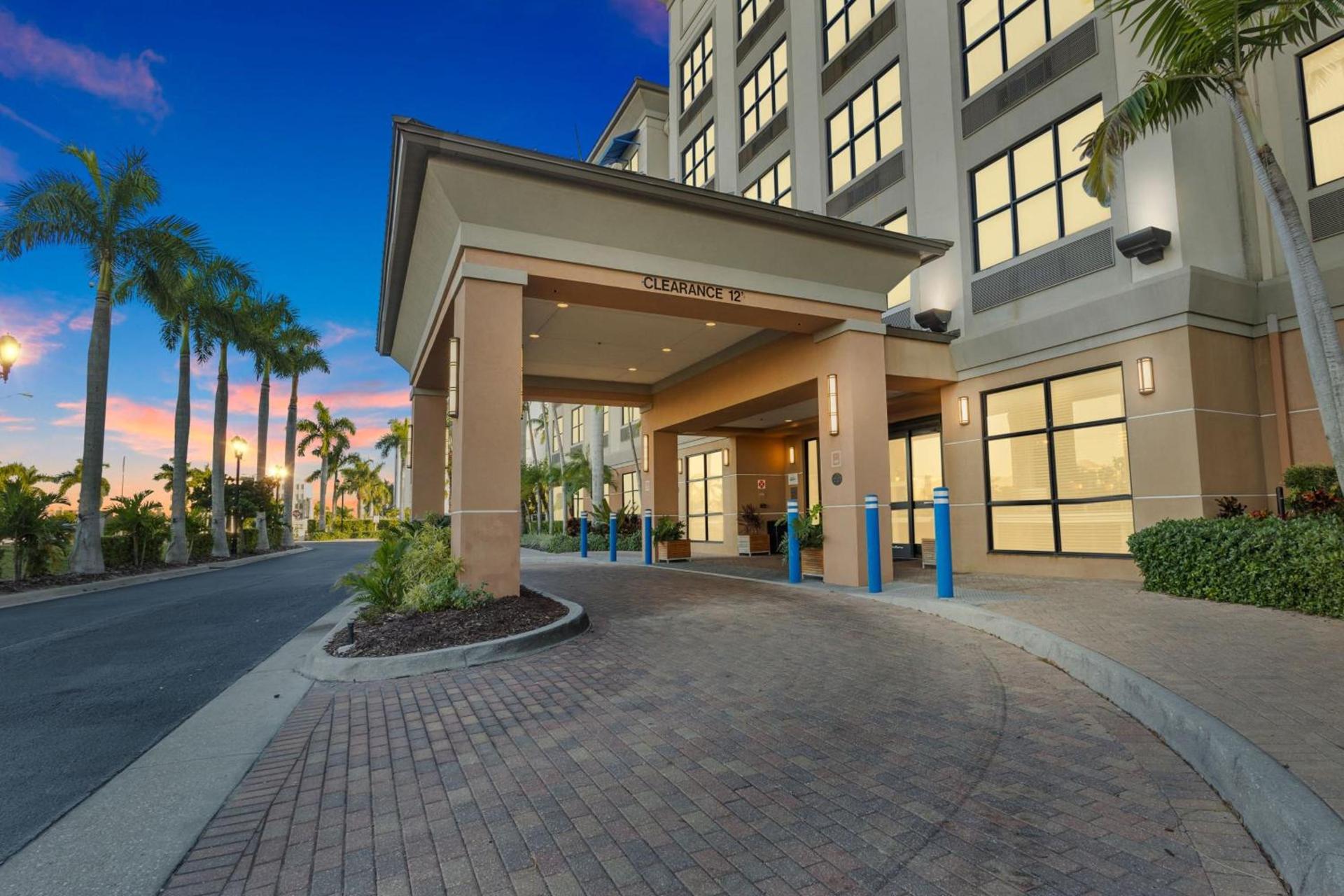 Four Points by Sheraton Punta Gorda Harborside photo 8