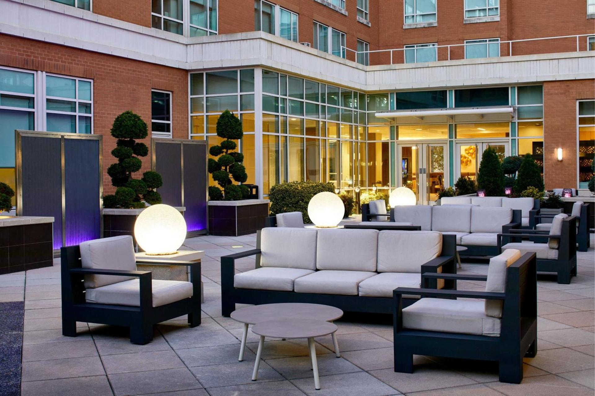 AC Hotel National Harbor Washington, DC Area photo 8