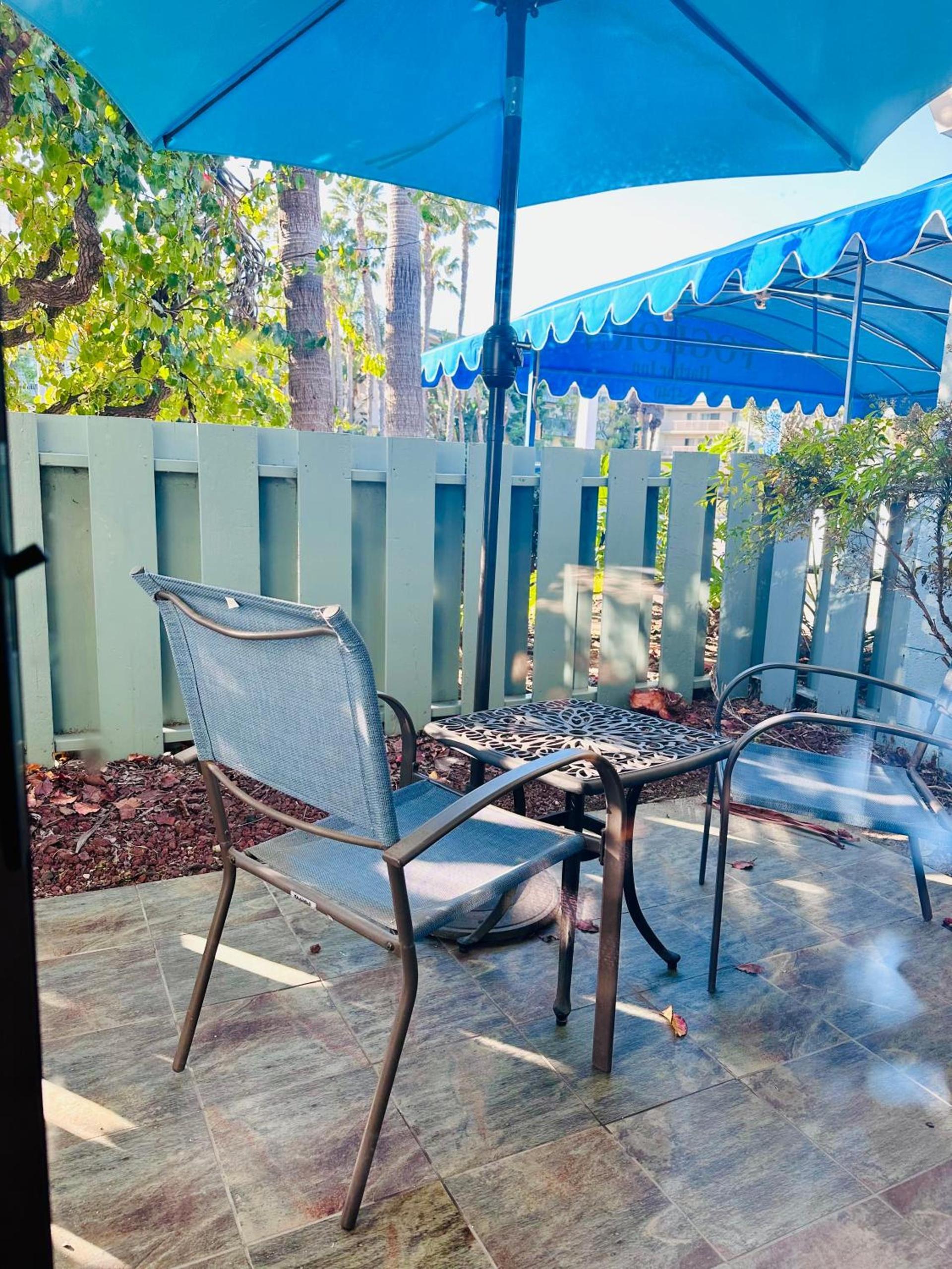 Foghorn Harbor Inn photo 40