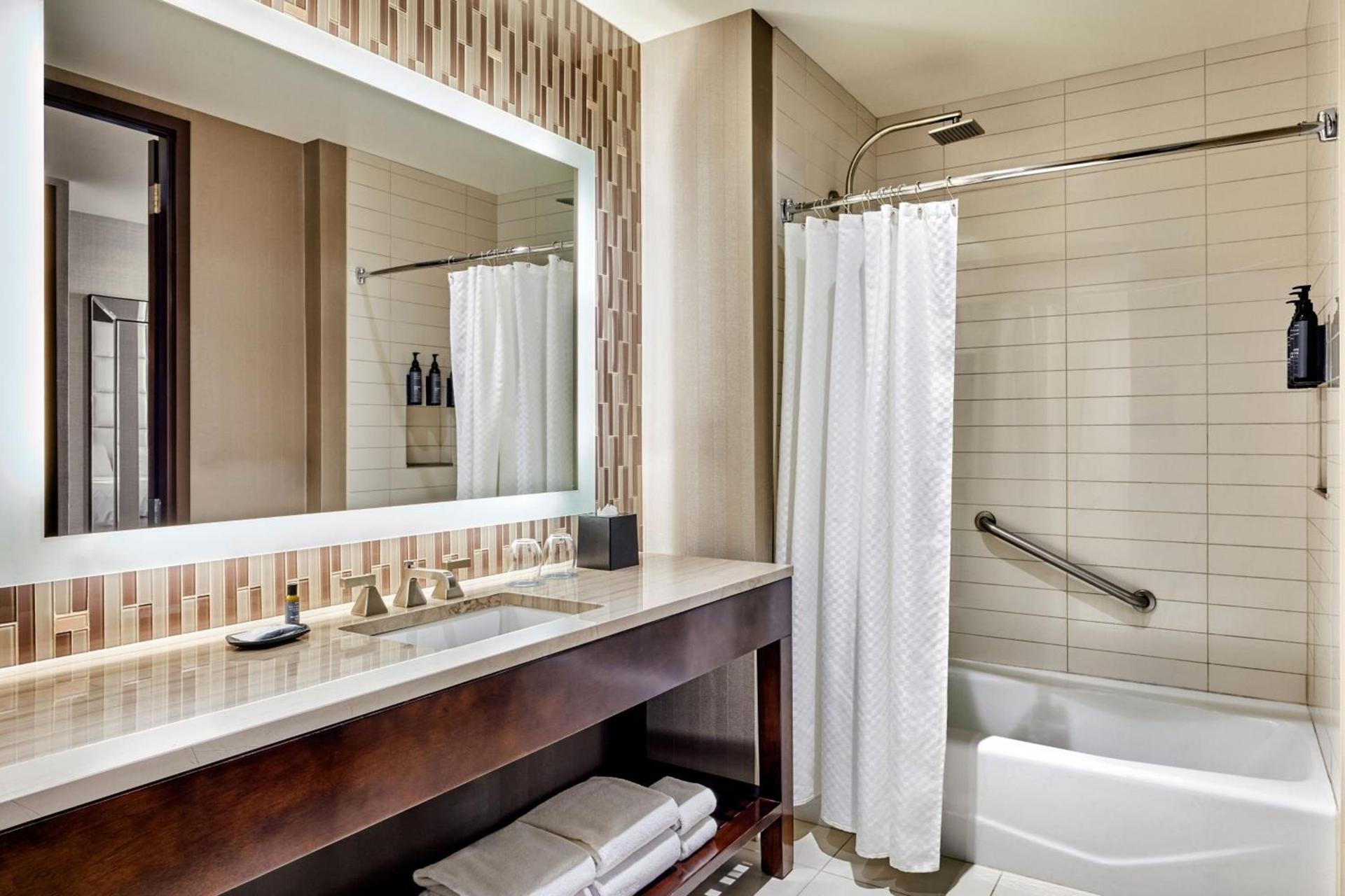 The Westin Phoenix Downtown photo 12