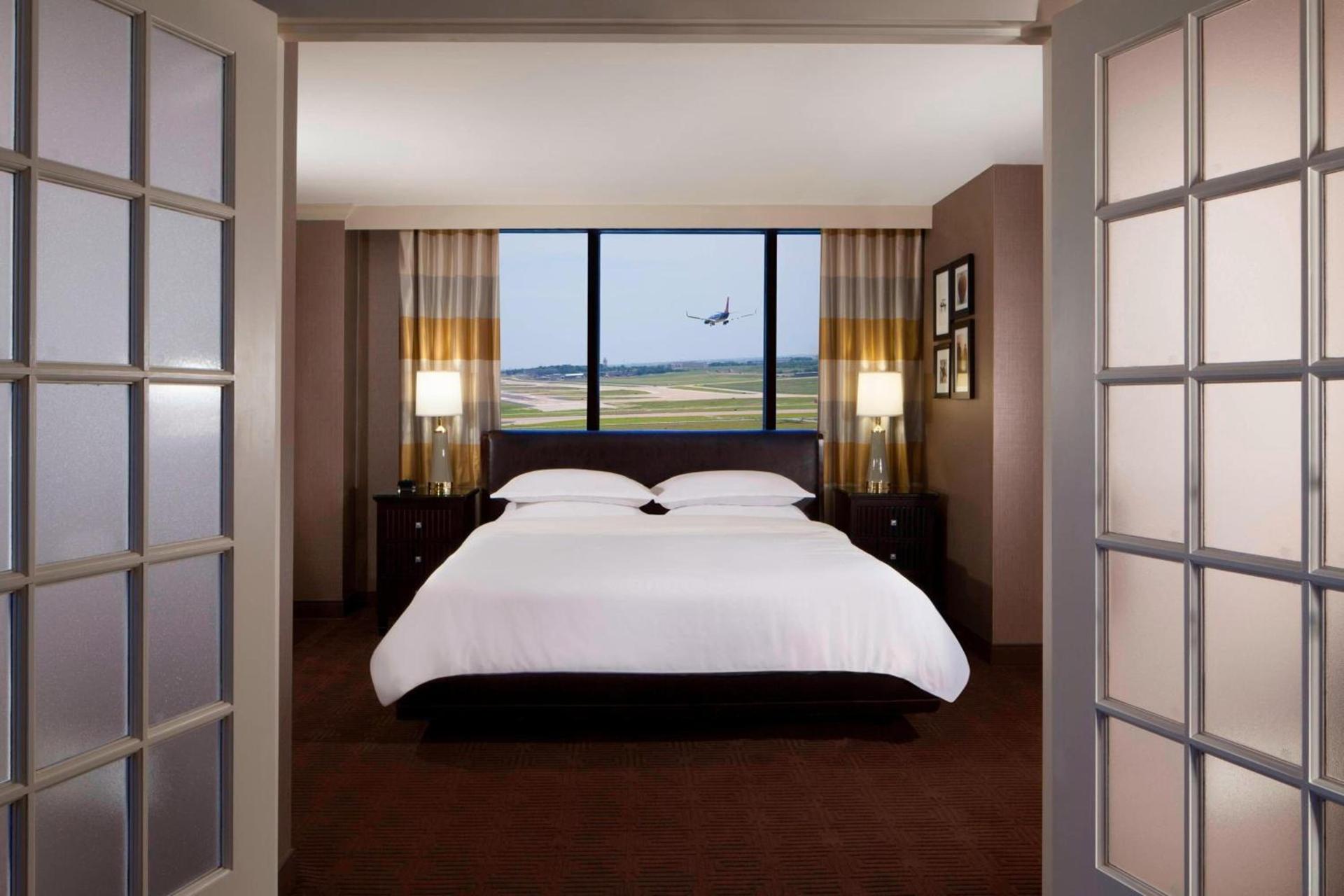 Sheraton DFW Airport Hotel photo 19