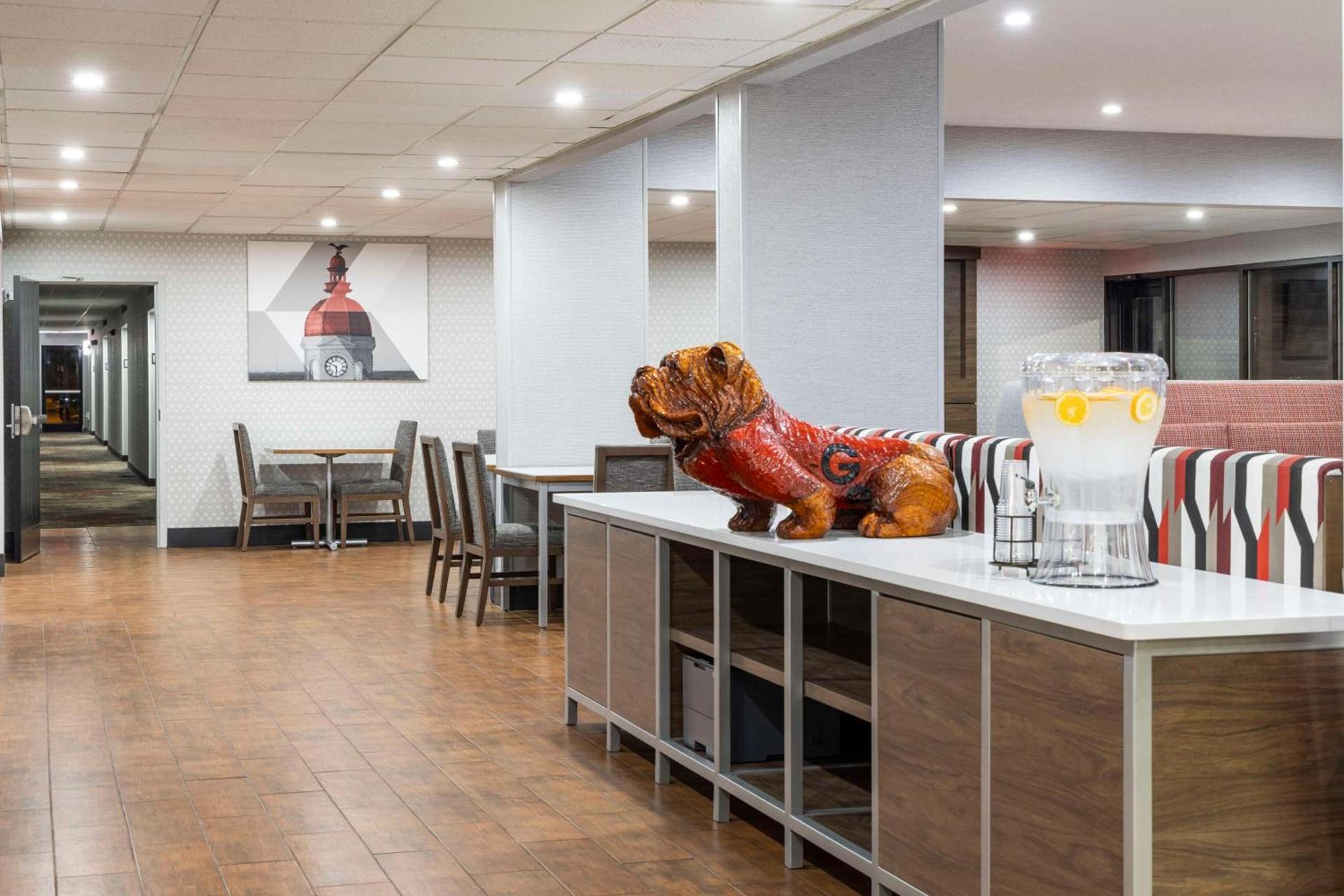 Hampton Inn Athens photo 1
