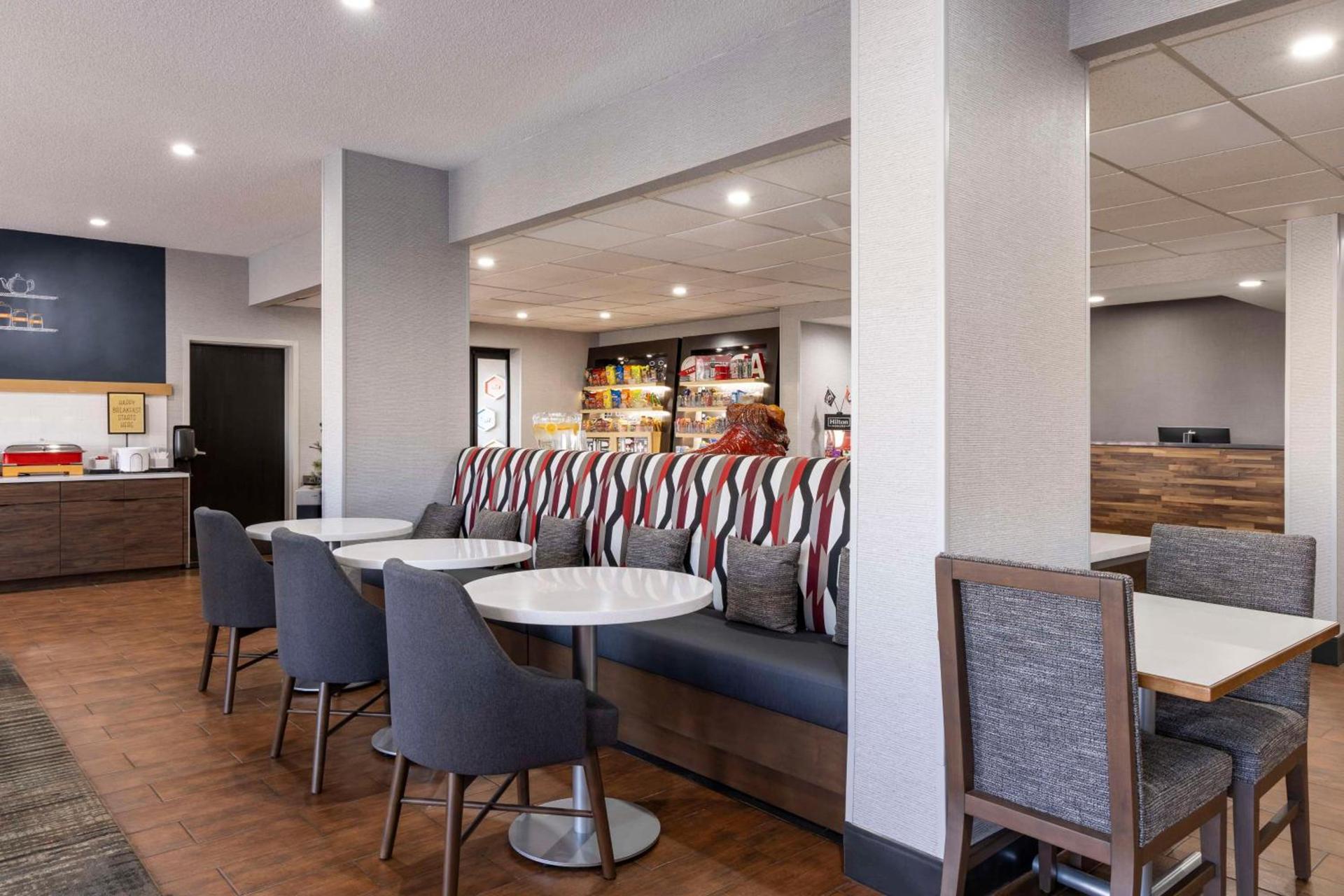Hampton Inn Athens photo 34
