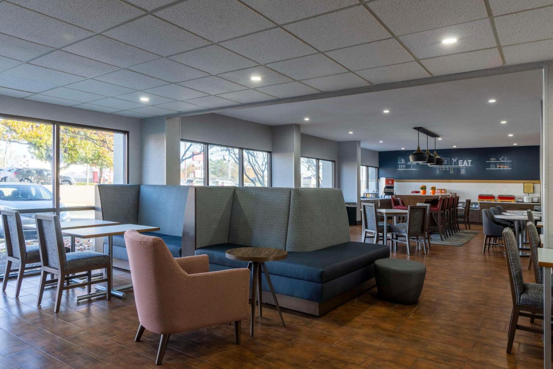 Hampton Inn Athens photo 15