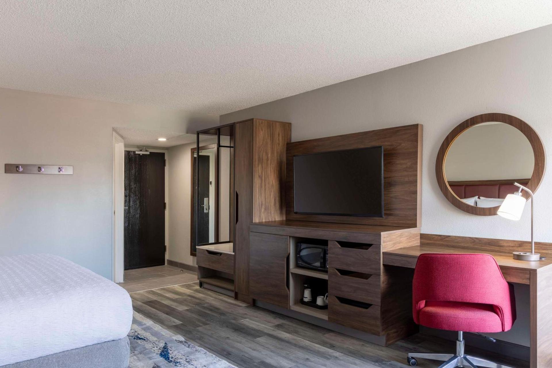 Hampton Inn Athens photo 8