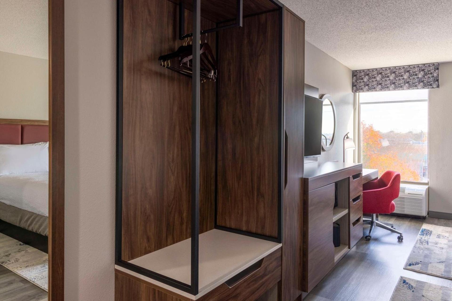 Hampton Inn Athens photo 32