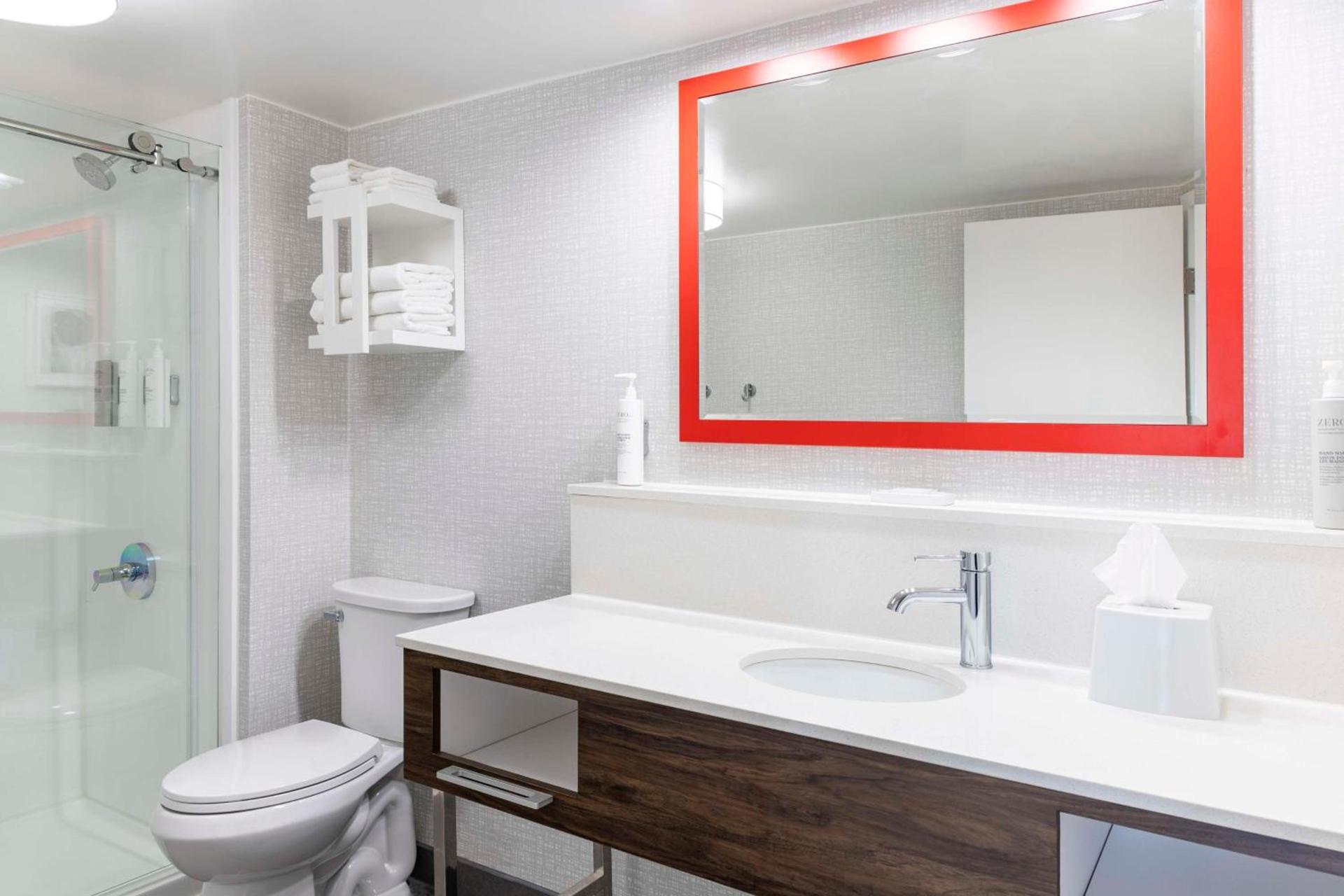 Hampton Inn Athens photo 16