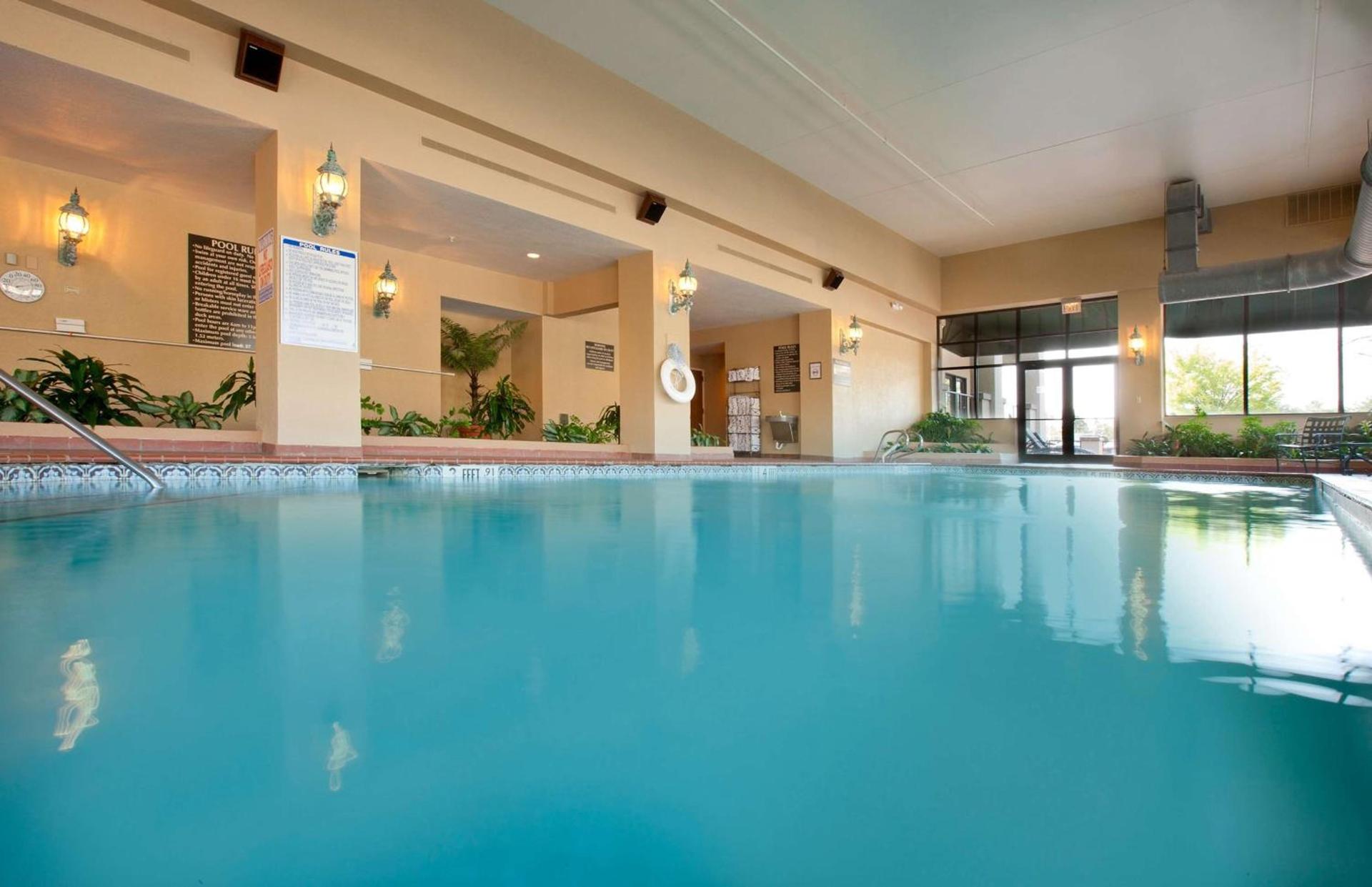 Embassy Suites Northwest Arkansas - Hotel, Spa & Convention Center photo 10