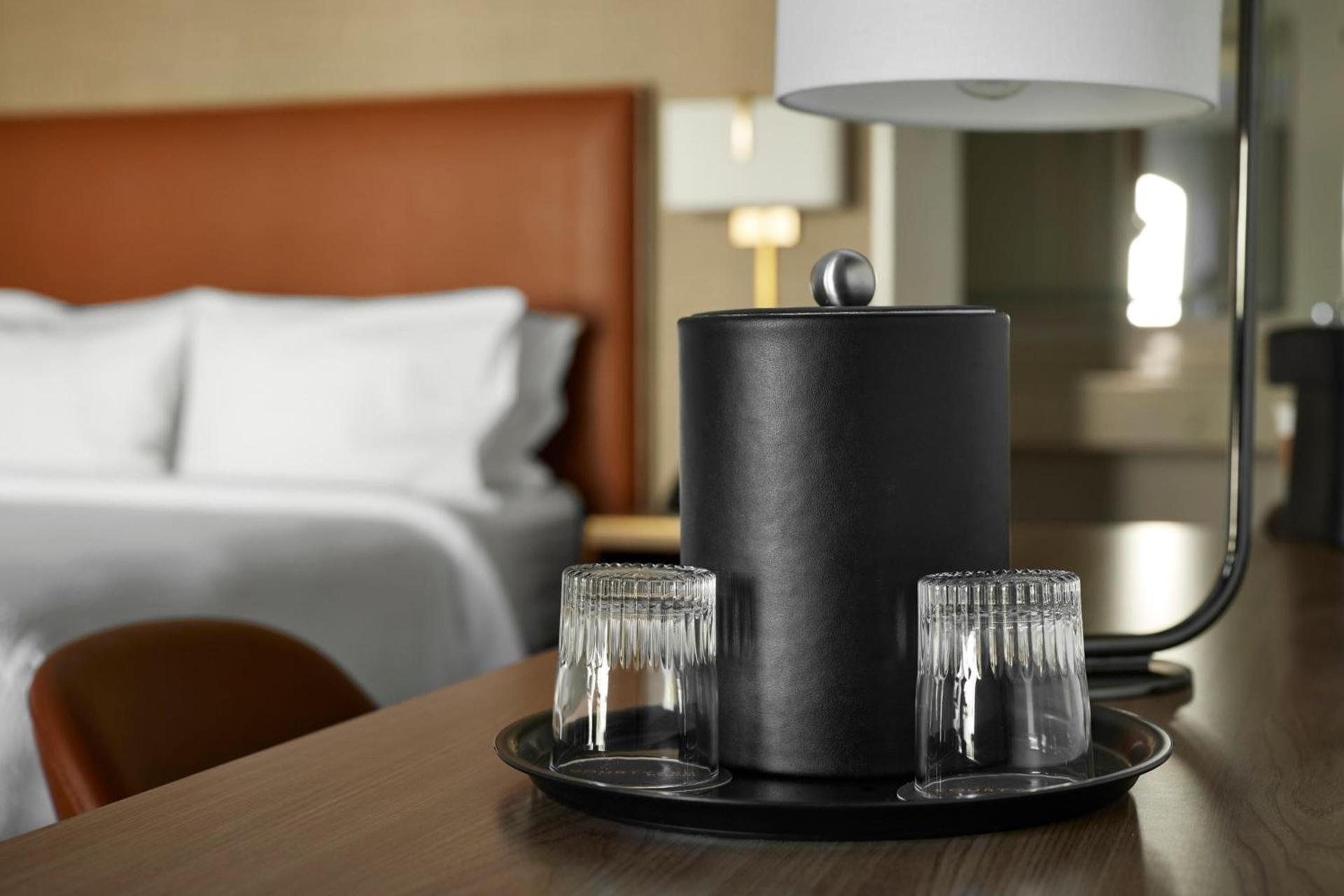 Courtyard by Marriott Los Angeles Pasadena Old Town photo 24