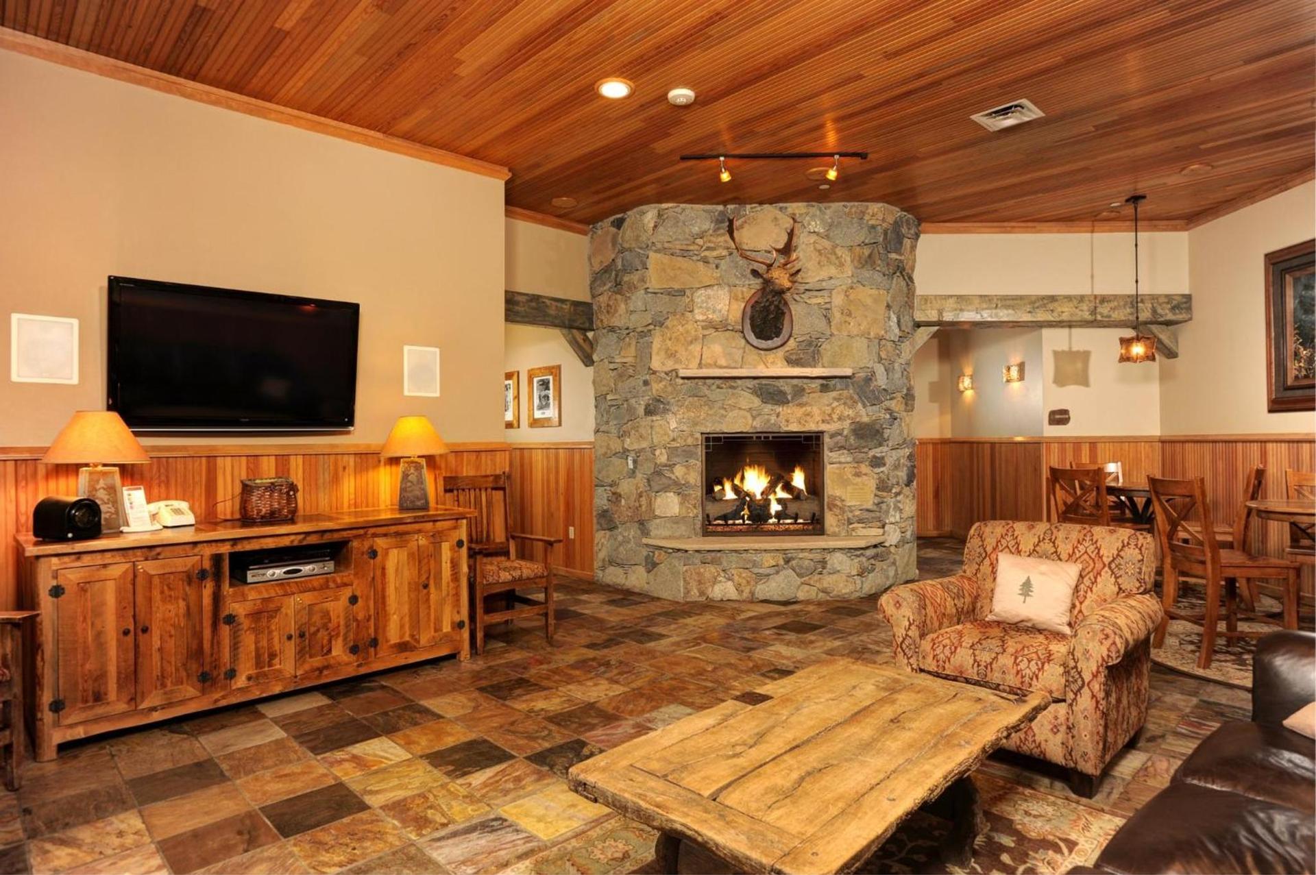 Jackpine & Black Bear Condos by Vail Resorts photo 97