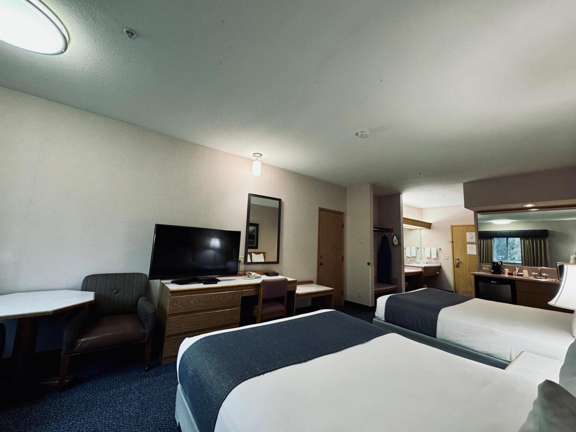 The Tillamook Inn photo 16