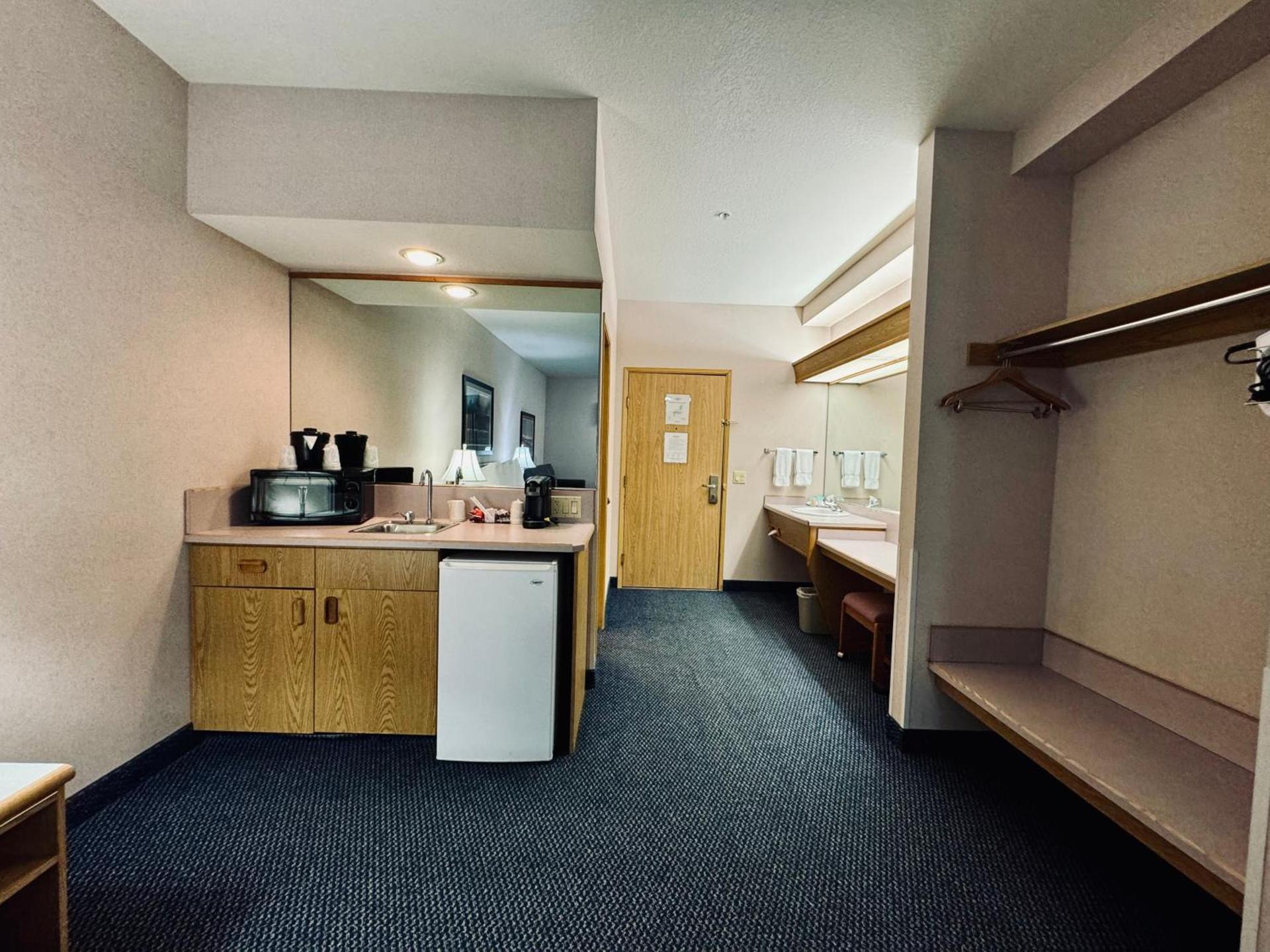 The Tillamook Inn photo 27