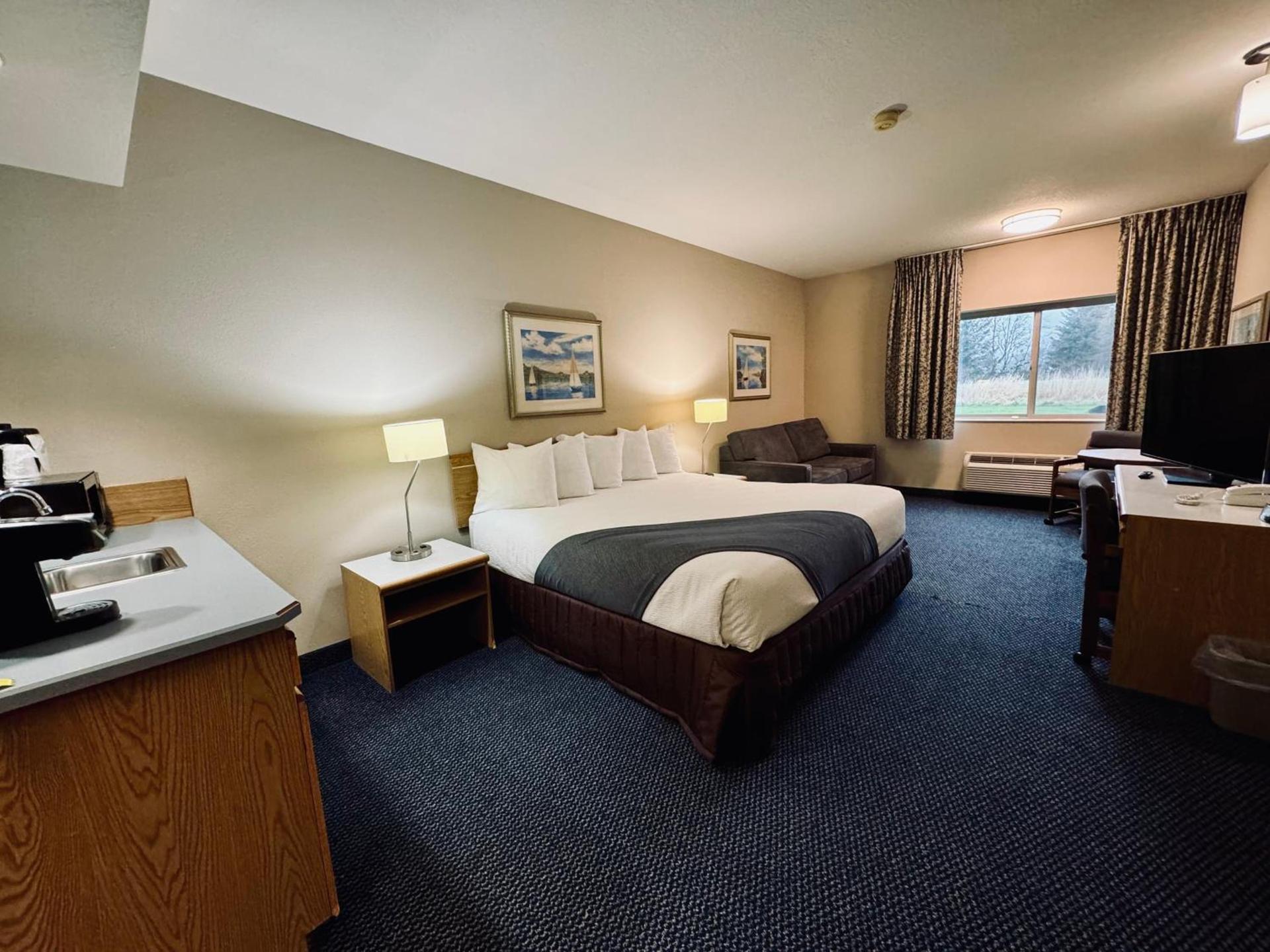 The Tillamook Inn photo 32