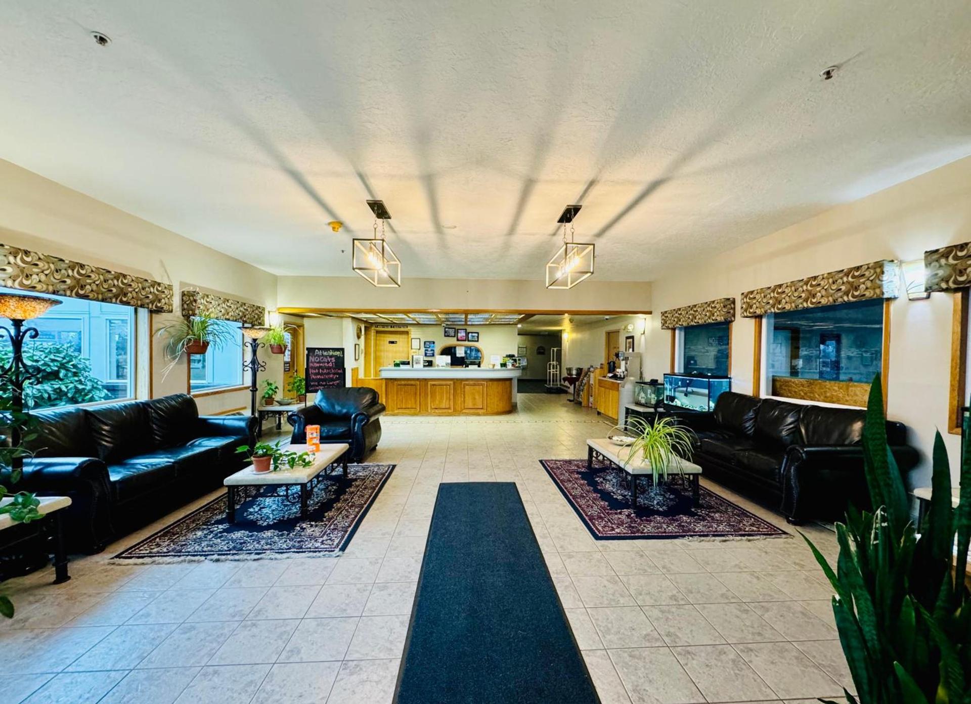 The Tillamook Inn photo 2