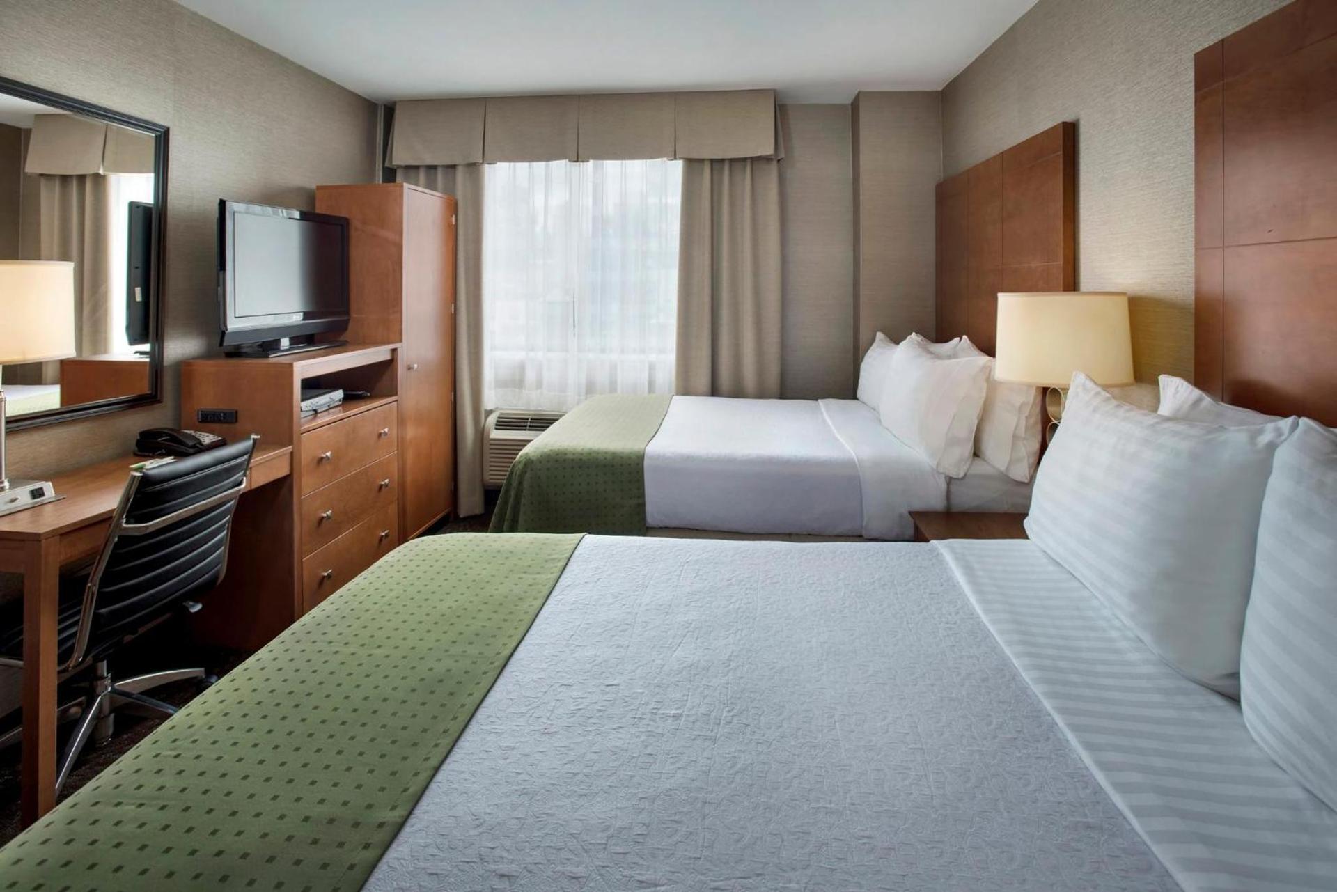 Holiday Inn Manhattan 6th Ave - Chelsea by IHG photo 16