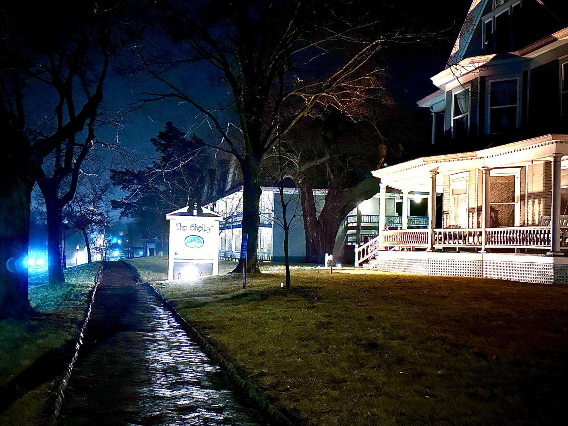 The Shelby Inn photo 2