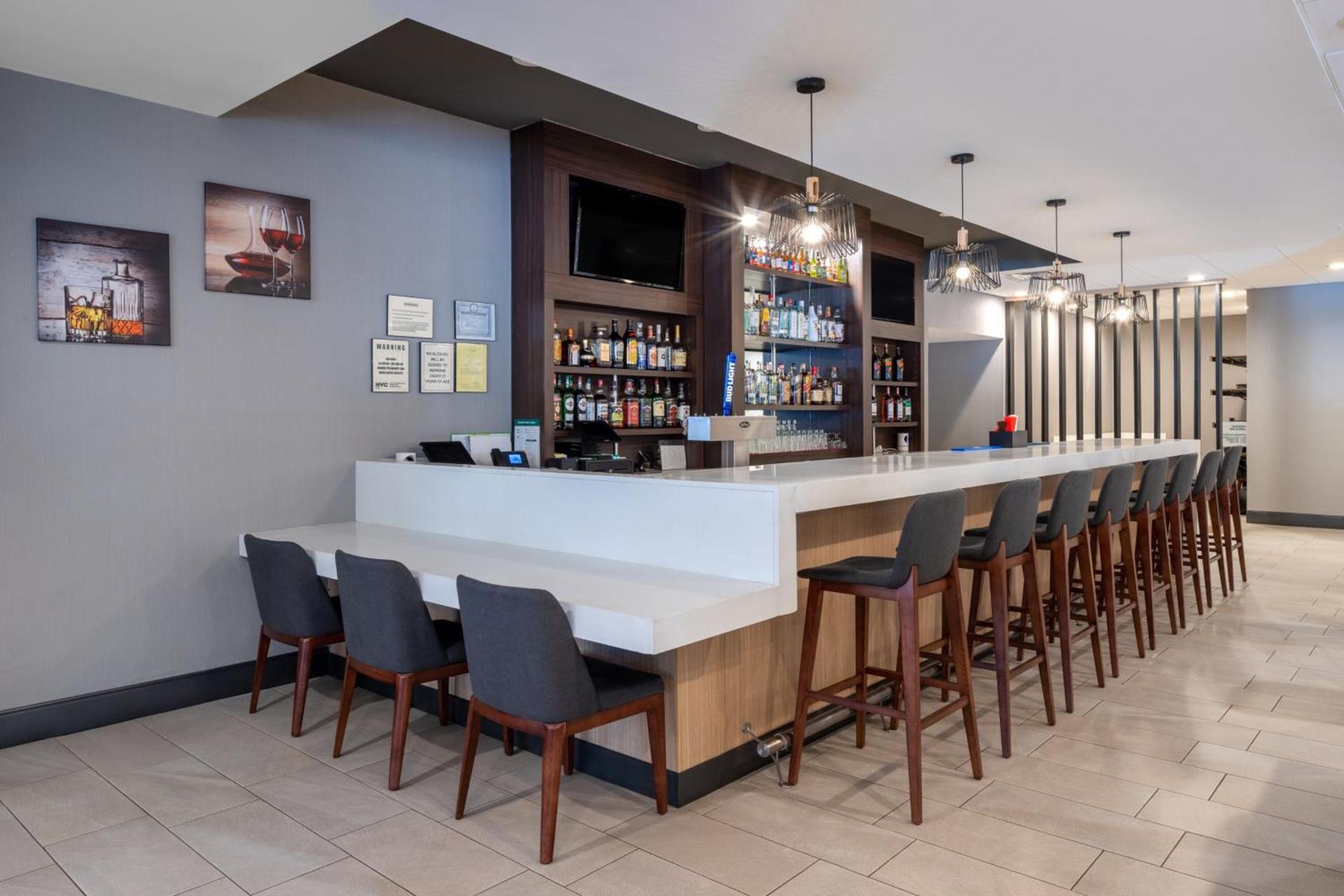 Holiday Inn Poughkeepsie by IHG photo 59