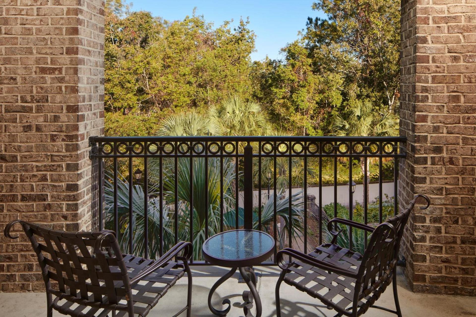 Courtyard Charleston Mount Pleasant photo 12
