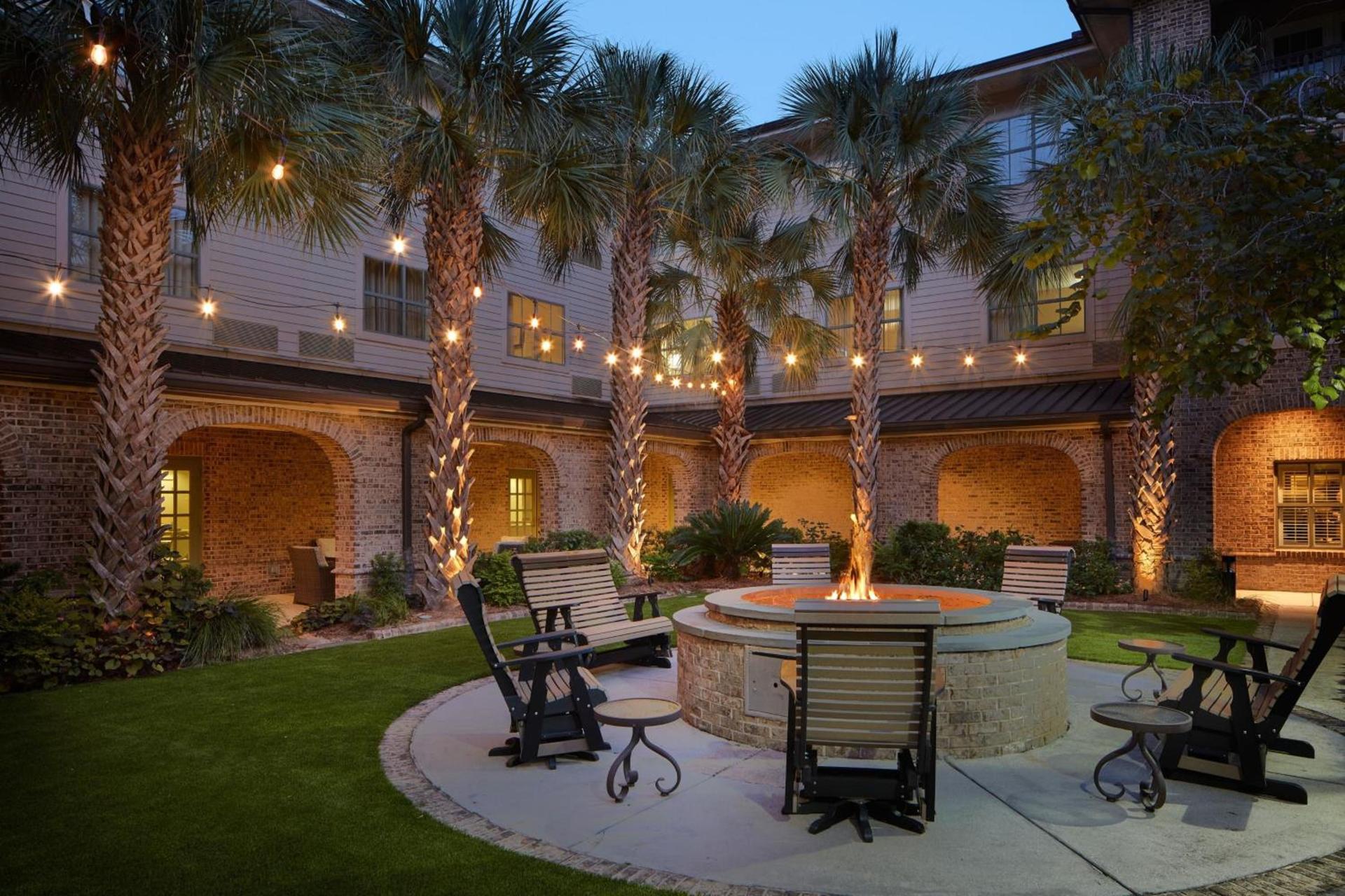 Courtyard Charleston Mount Pleasant photo 30