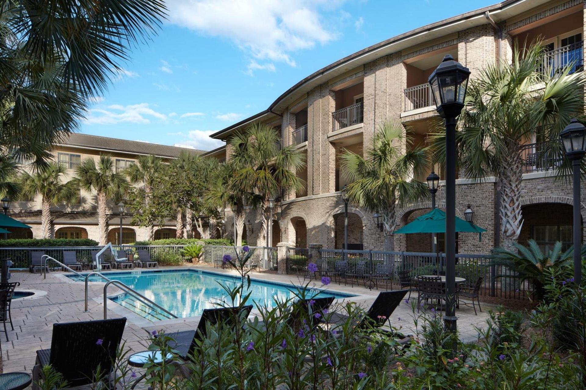 Courtyard Charleston Mount Pleasant photo 43