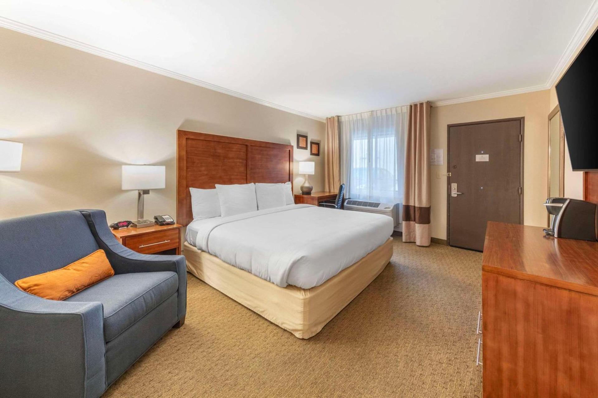 Comfort Inn Santa Monica - West Los Angeles photo 10