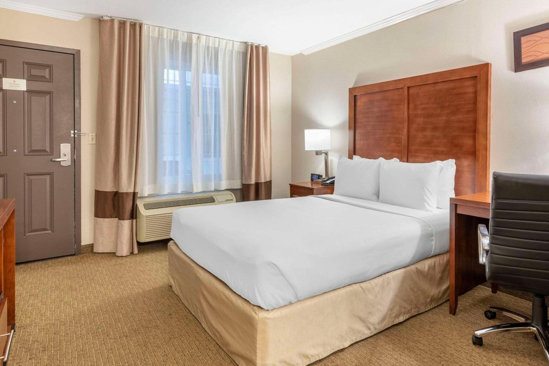 Comfort Inn Santa Monica - West Los Angeles photo 20