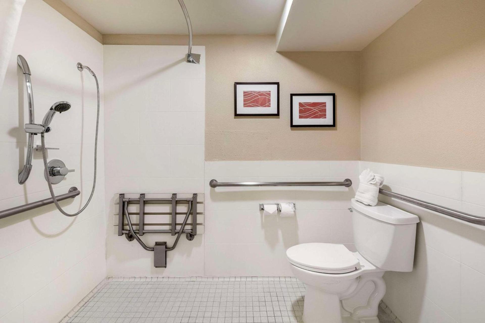 Comfort Inn Santa Monica - West Los Angeles photo 21
