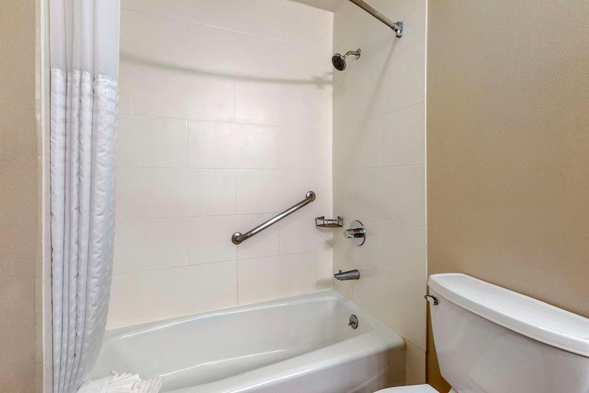 Comfort Inn Santa Monica - West Los Angeles photo 55