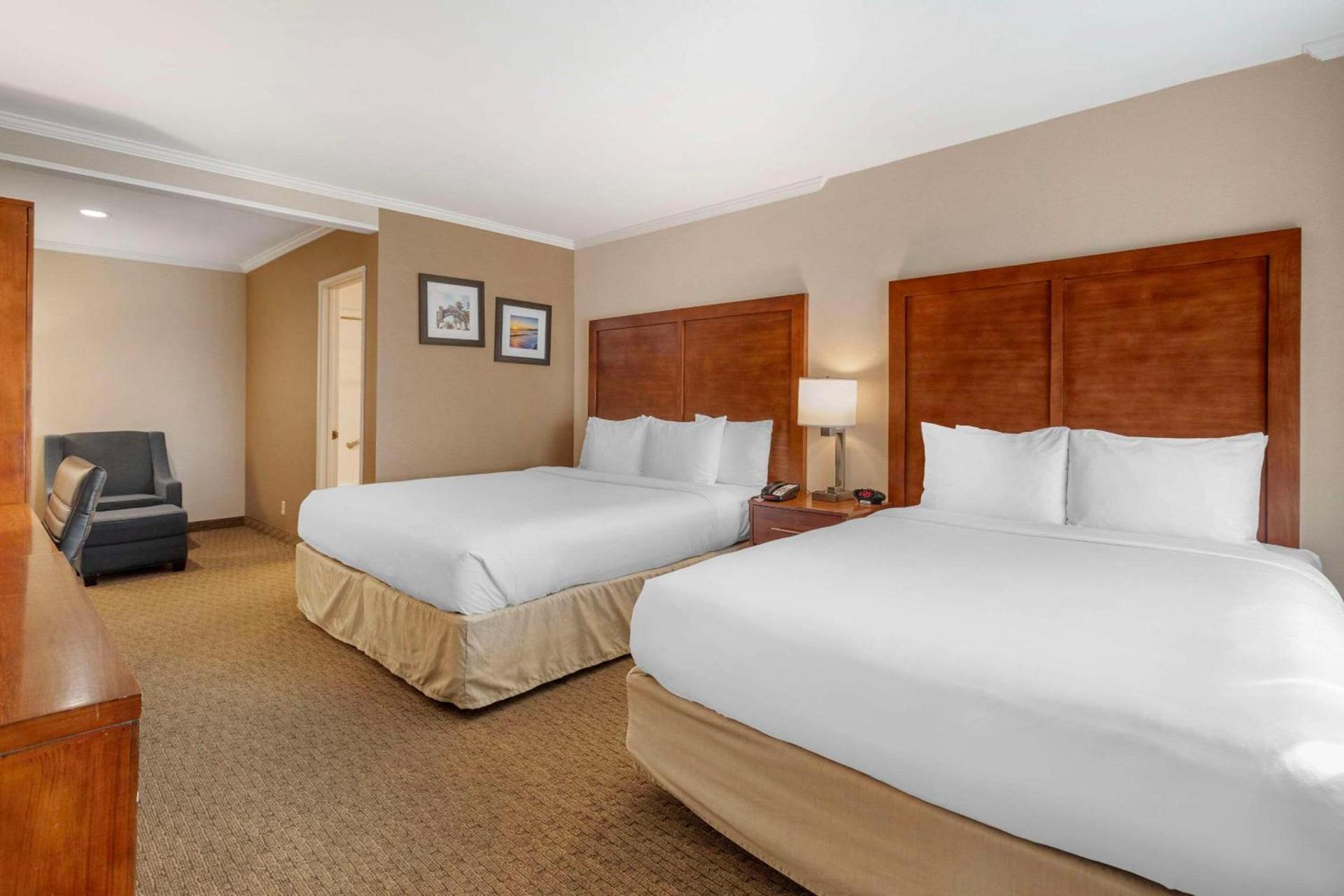 Comfort Inn Santa Monica - West Los Angeles photo 56