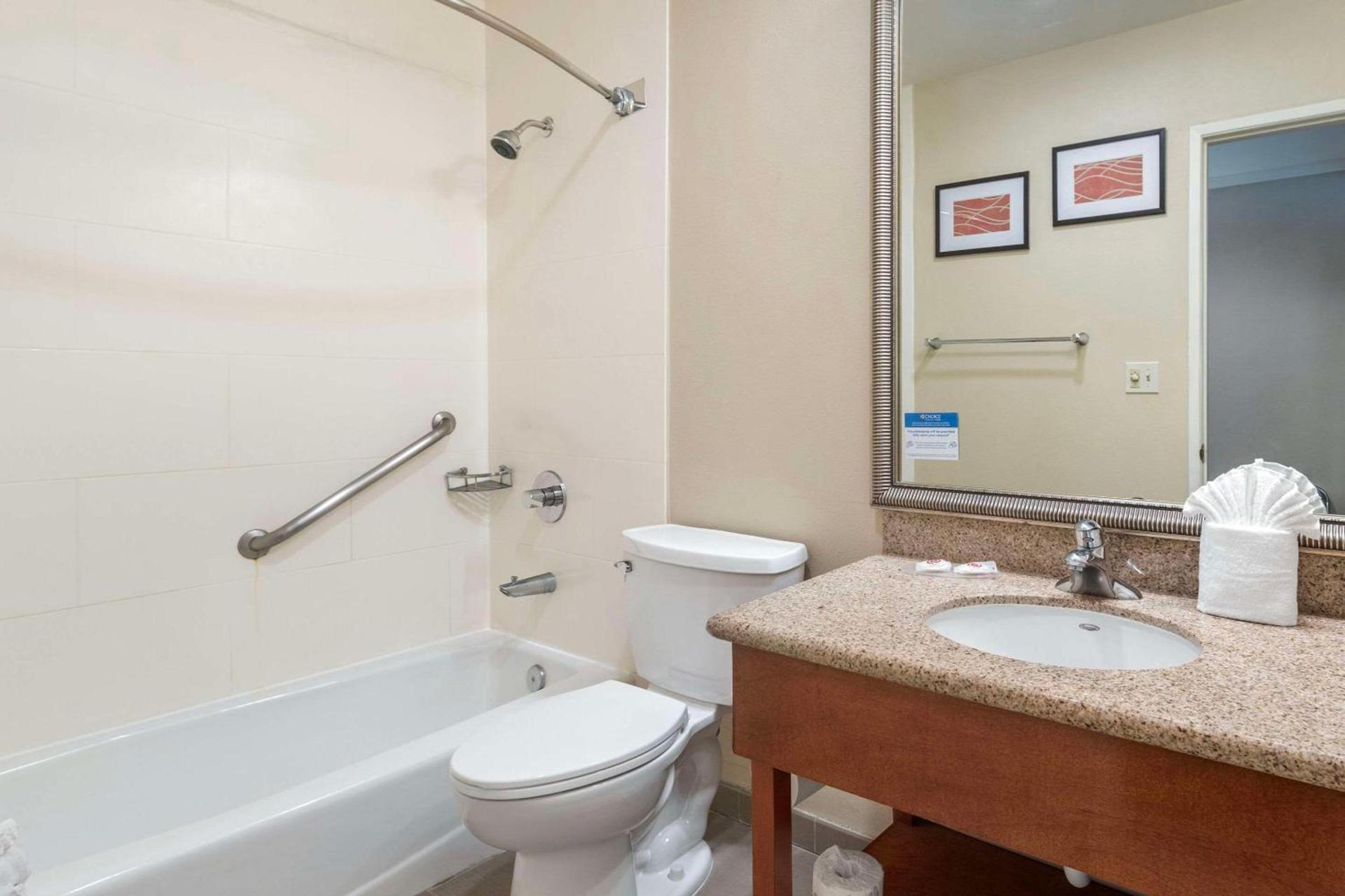 Comfort Inn Santa Monica - West Los Angeles photo 59