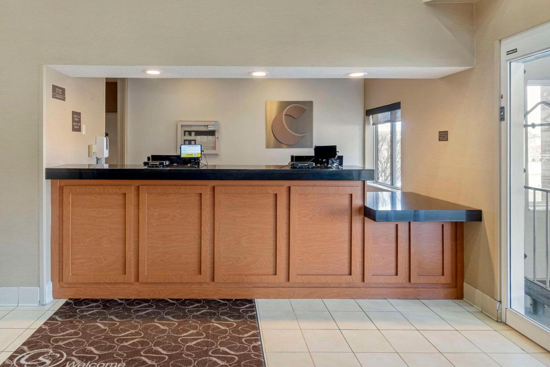 Comfort Suites Normal University area photo 4
