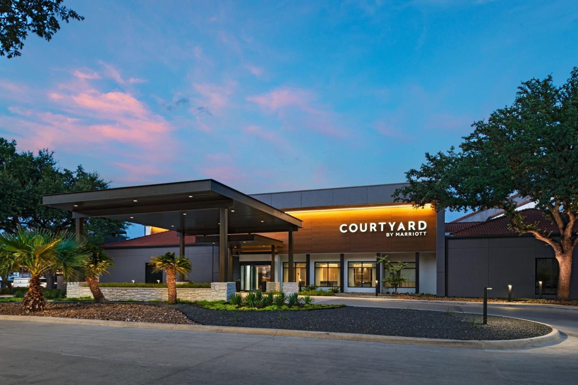 Courtyard by Marriott San Antonio Downtown photo 1