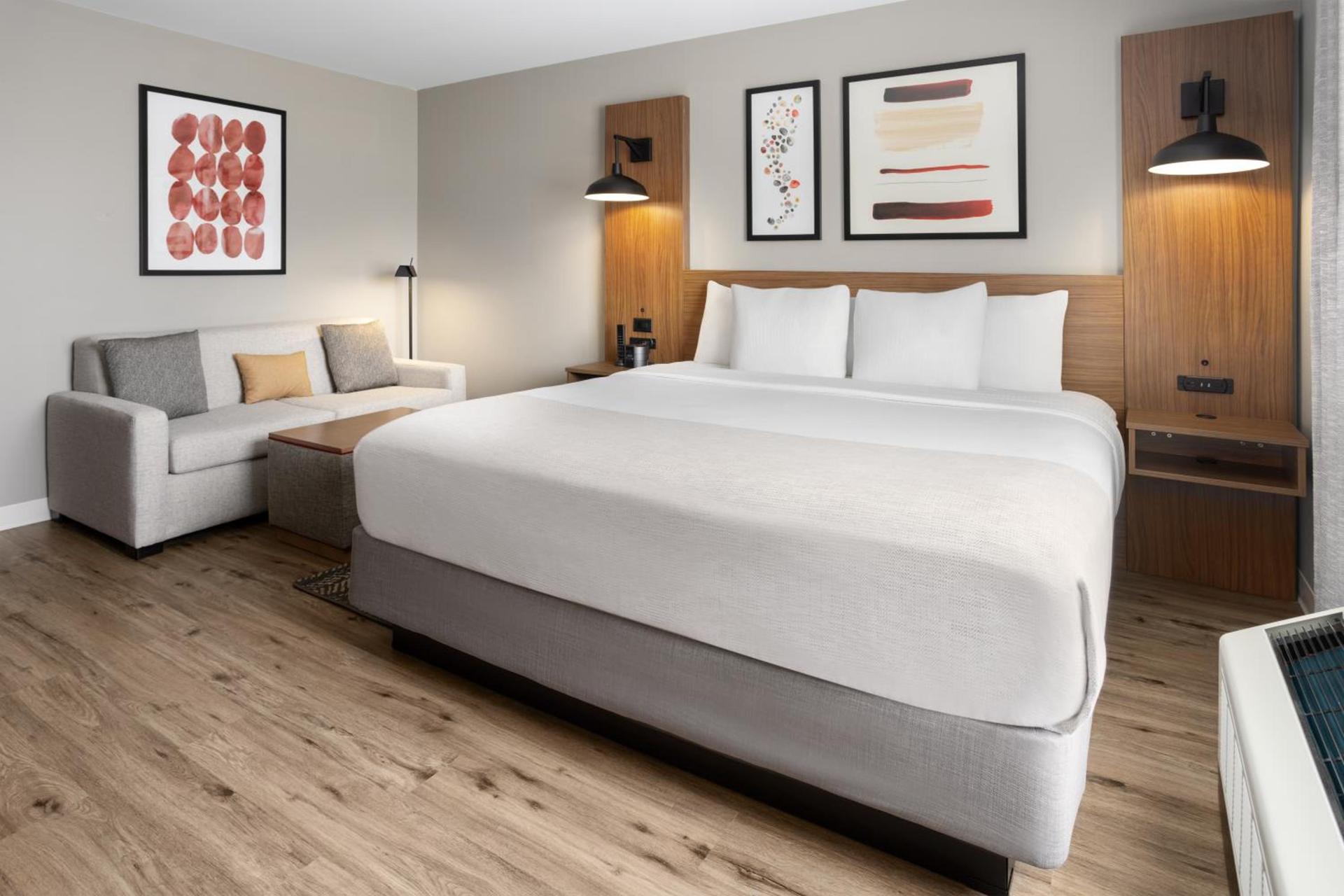 Hawthorn Extended Stay by Wyndham Williston Burlington photo 3