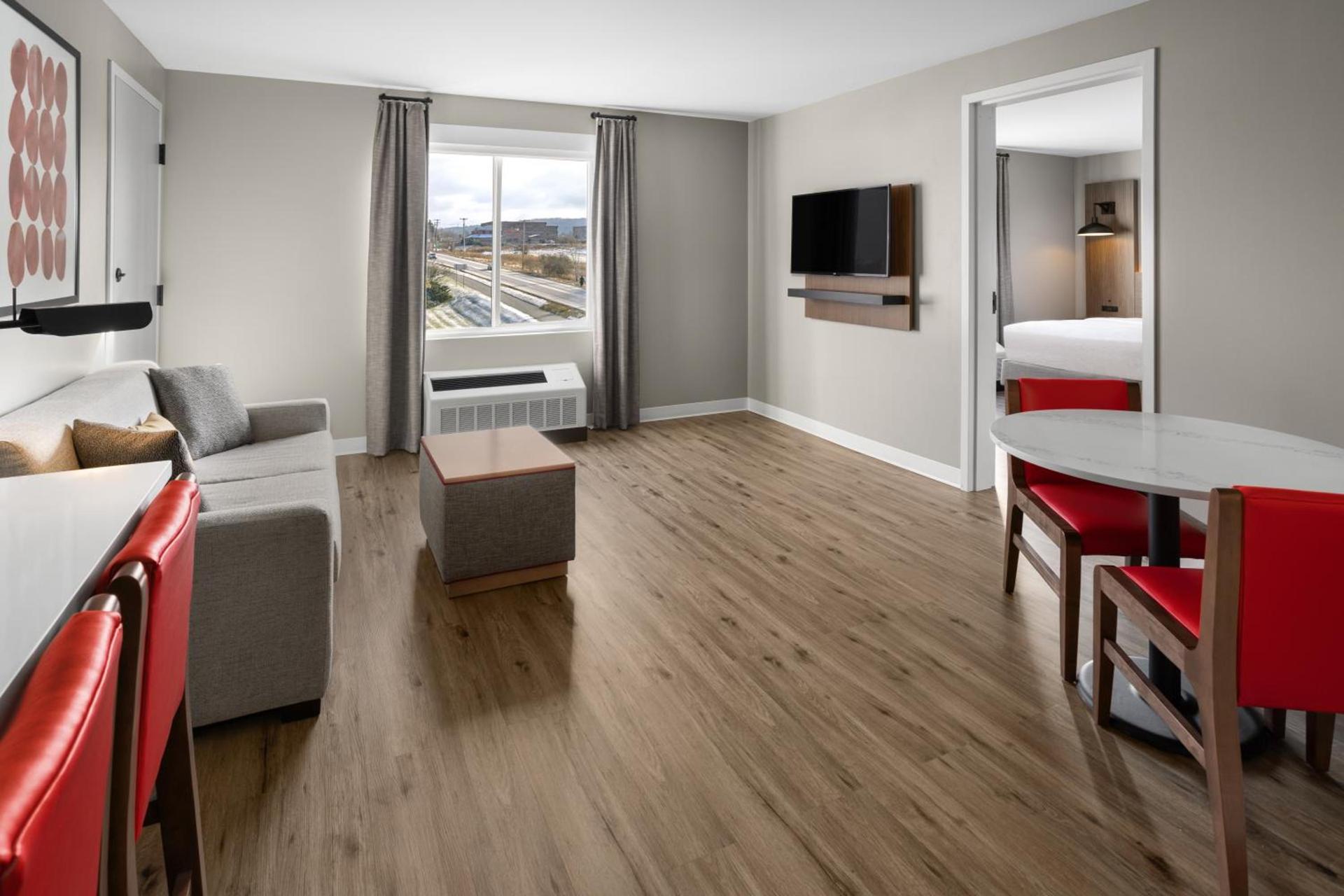 Hawthorn Extended Stay by Wyndham Williston Burlington photo 6