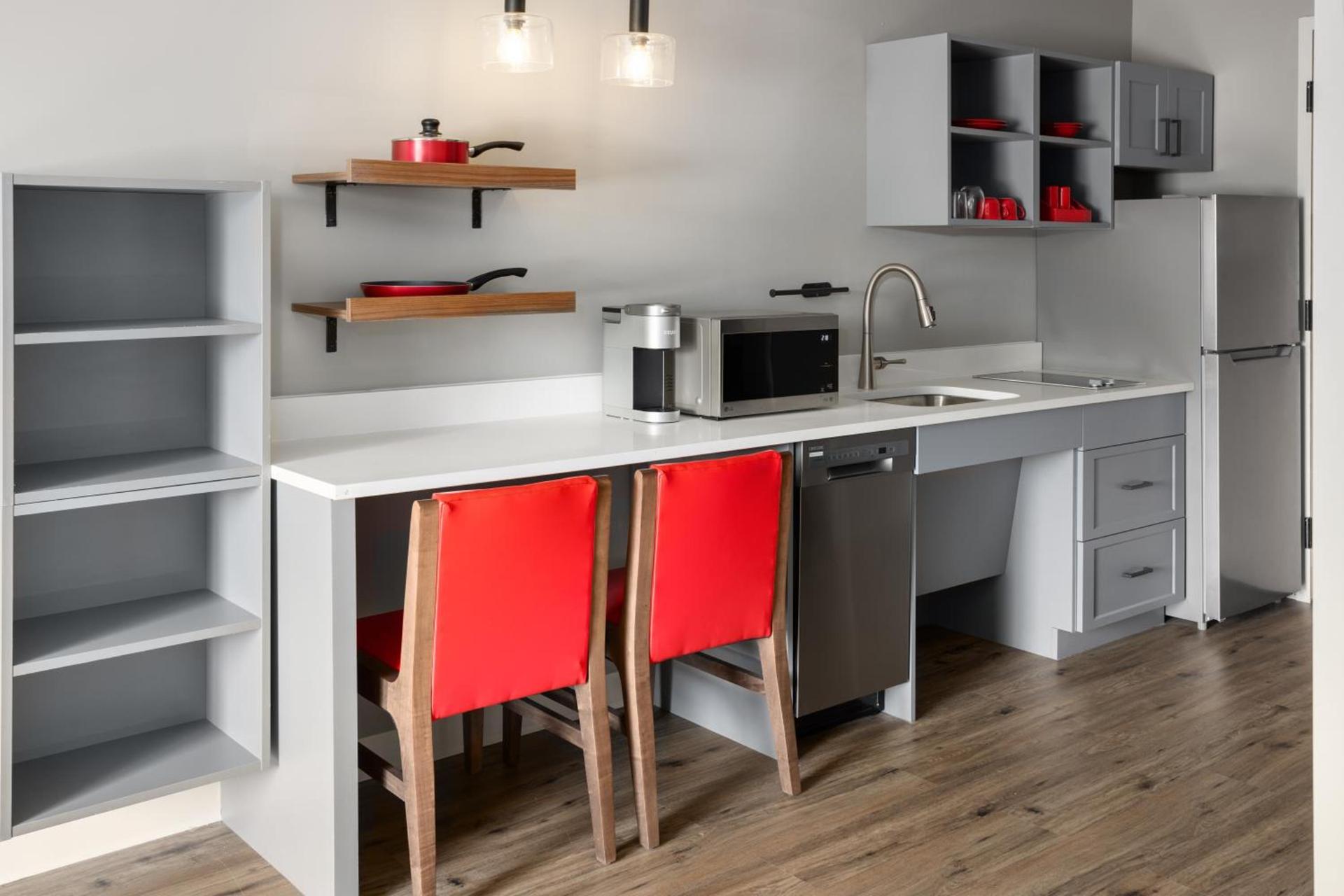 Hawthorn Extended Stay by Wyndham Williston Burlington photo 19