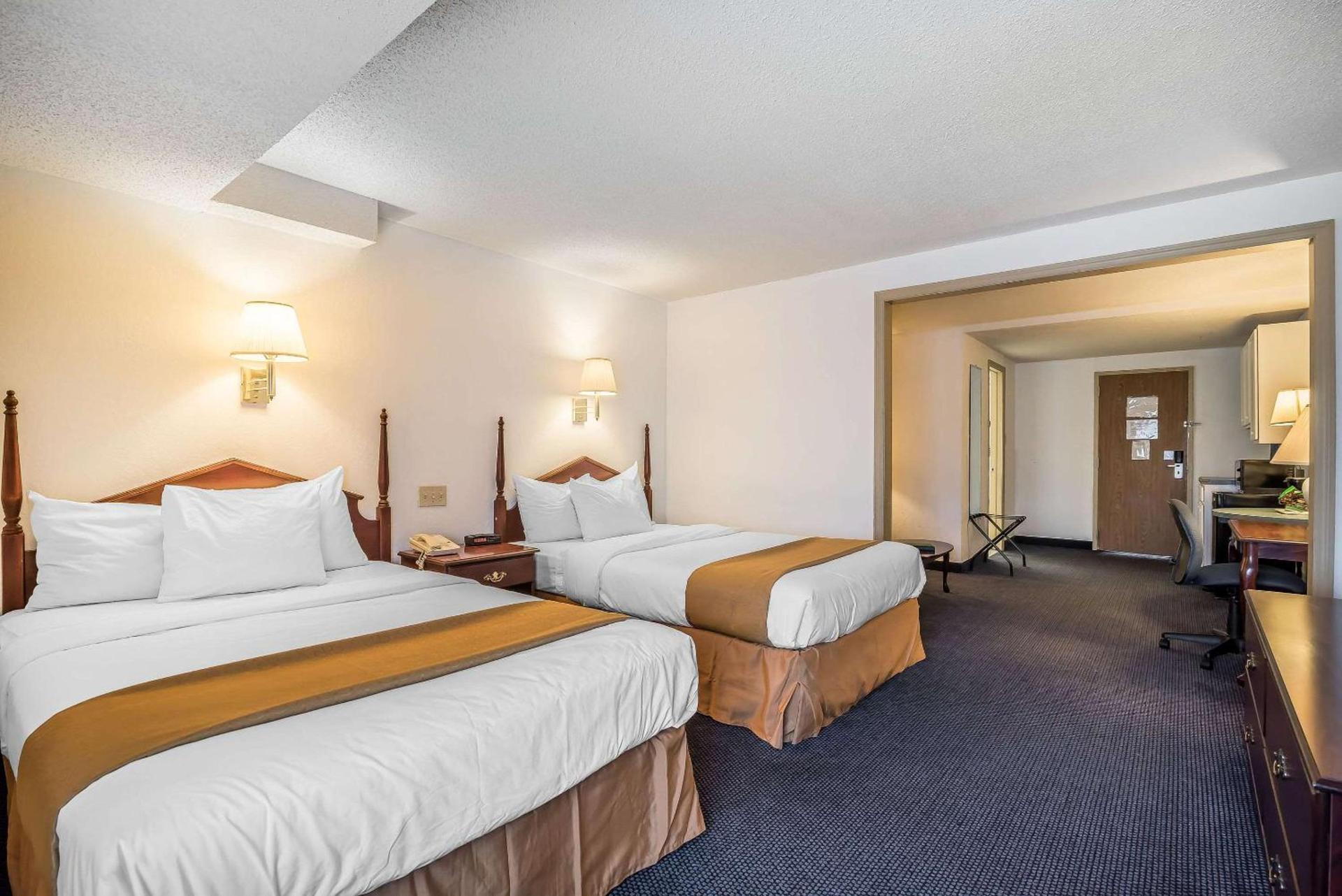Quality Inn & Suites Albany Airport photo 10