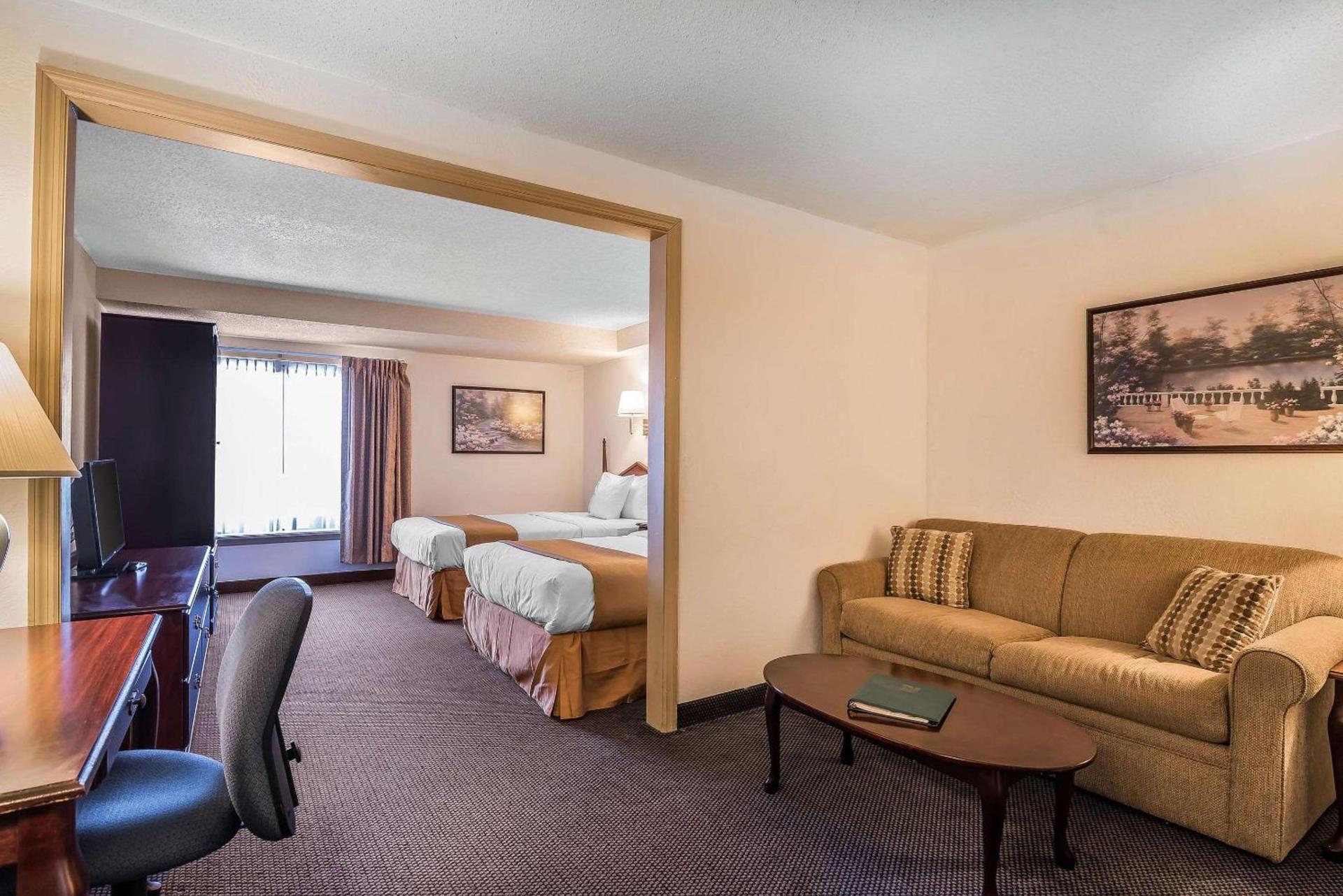 Quality Inn & Suites Albany Airport photo 11