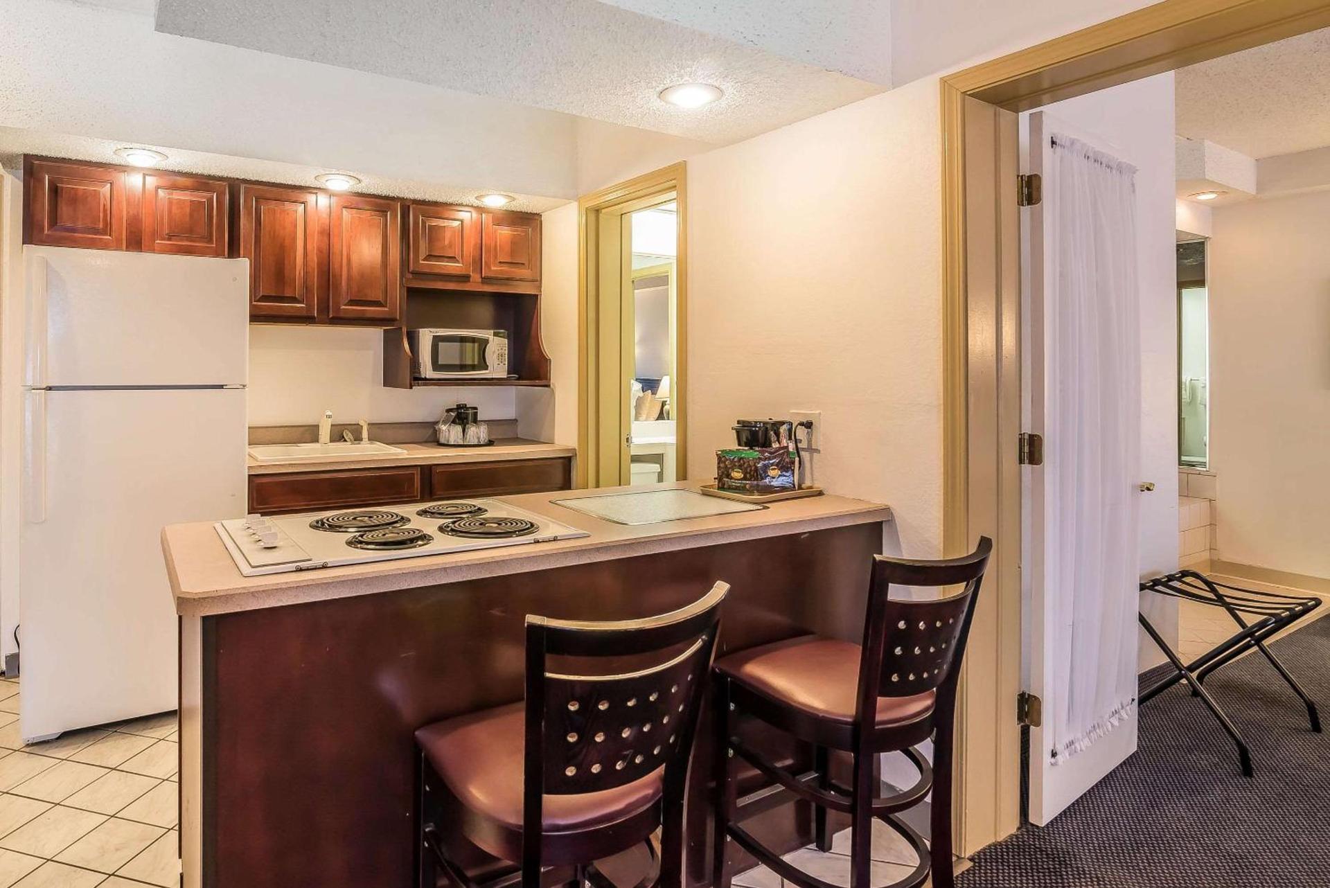 Quality Inn & Suites Albany Airport photo 28