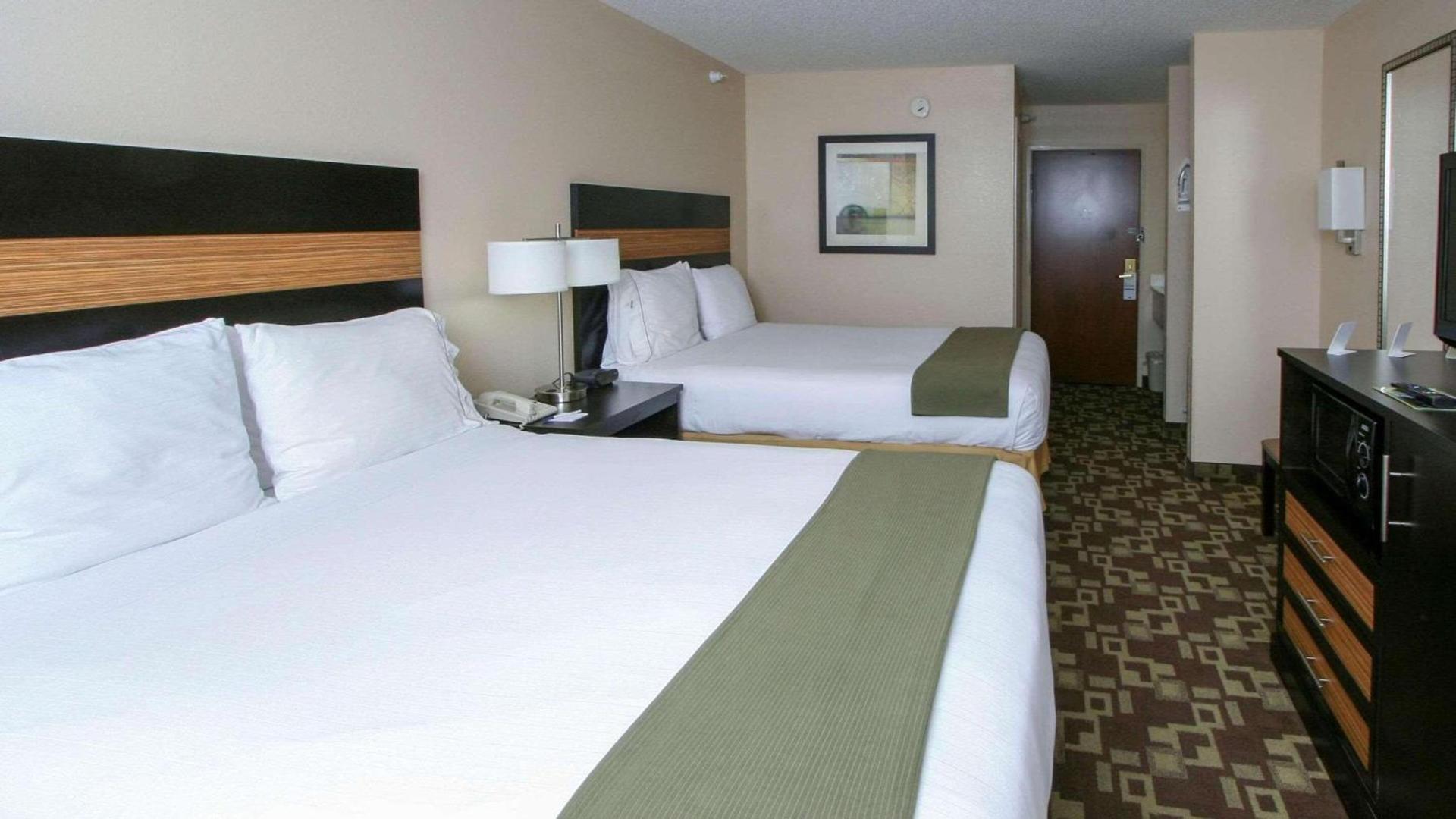Country Inn & Suites by Radisson, Shelby, NC photo 33