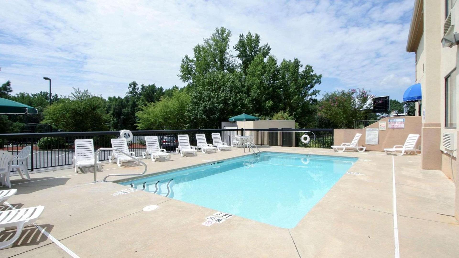 Country Inn & Suites by Radisson, Shelby, NC photo 42