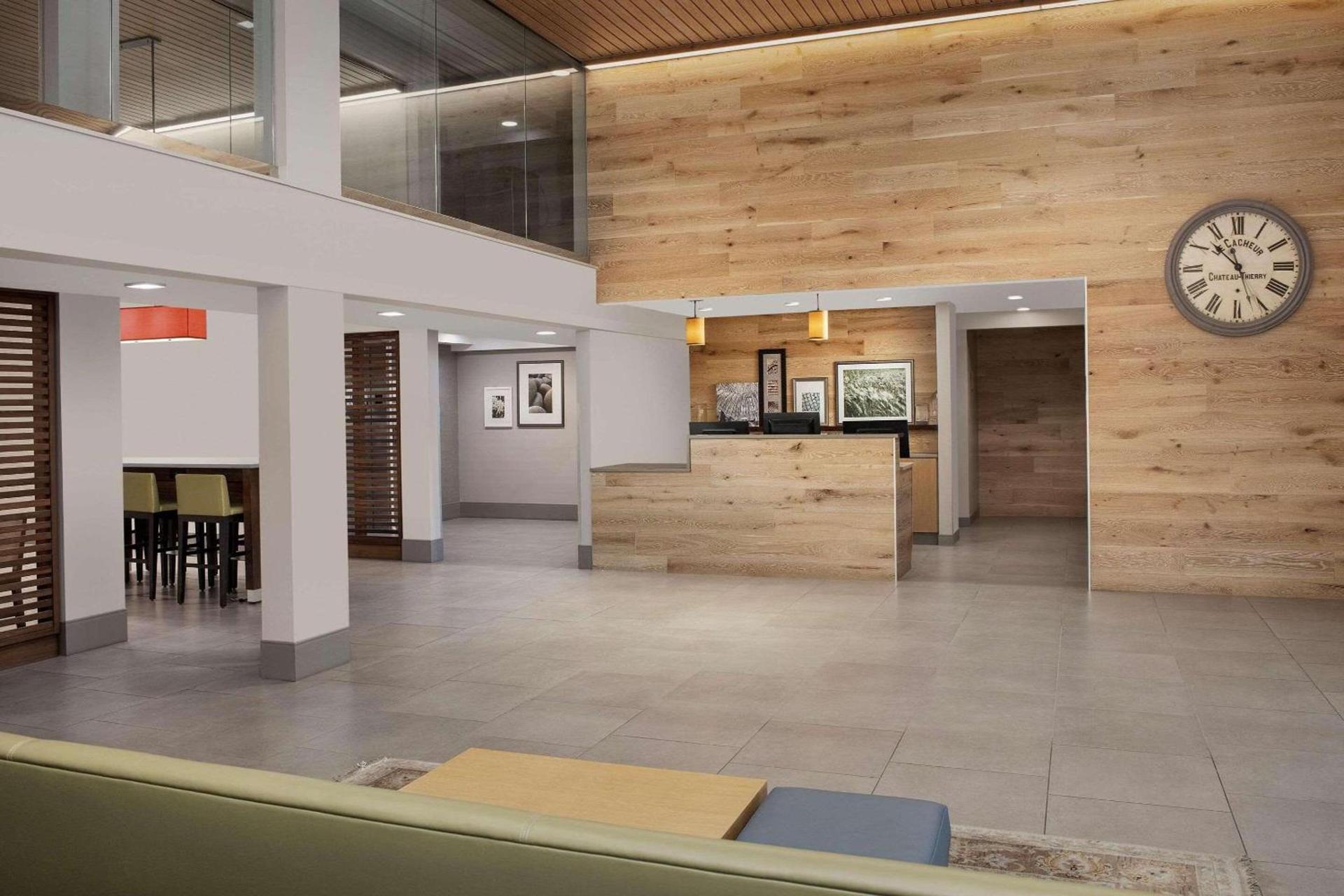 Country Inn & Suites by Radisson, Seattle-Tacoma International Airport, WA photo 2